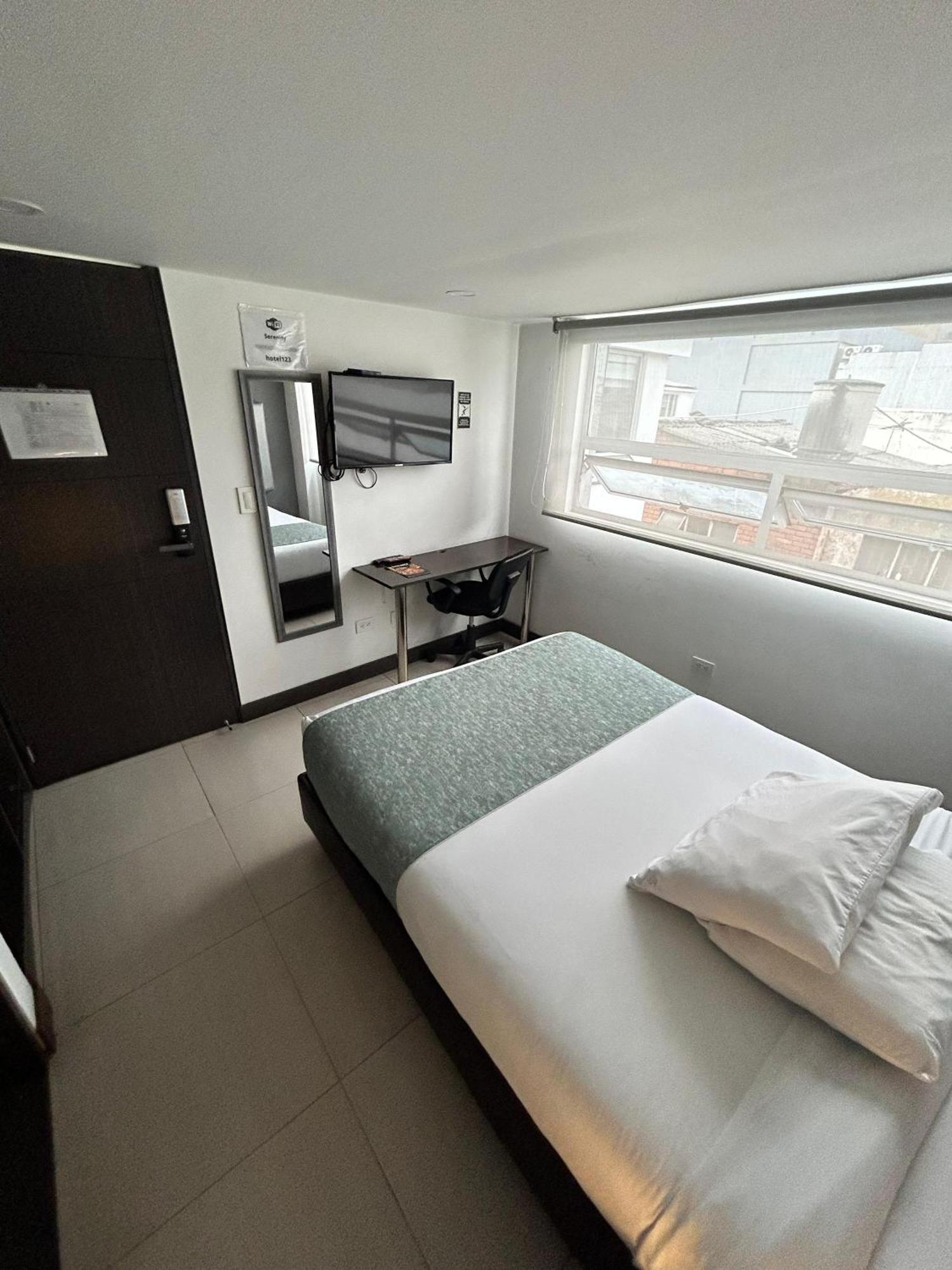 Deluxe Single Room