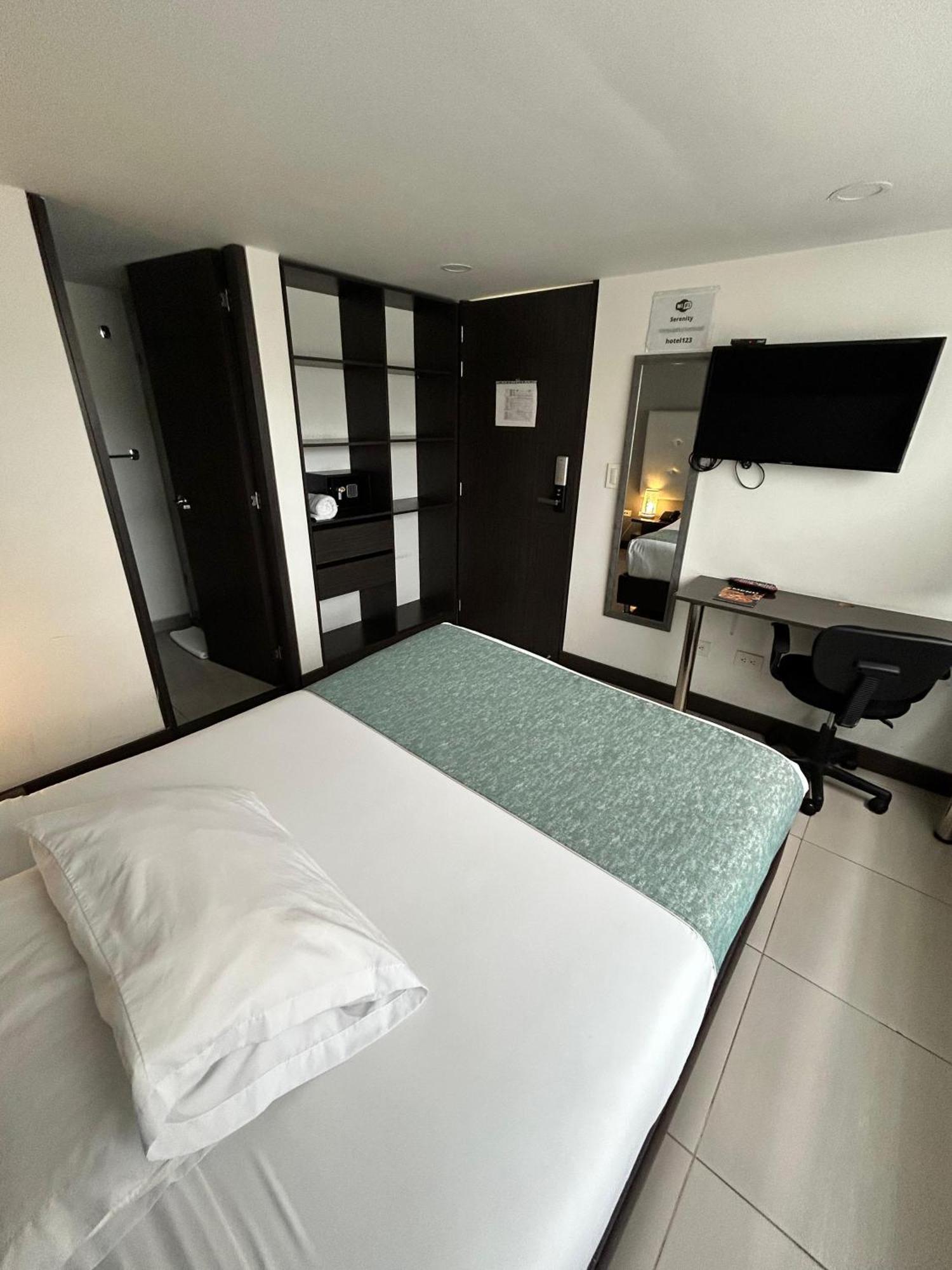 Deluxe Single Room