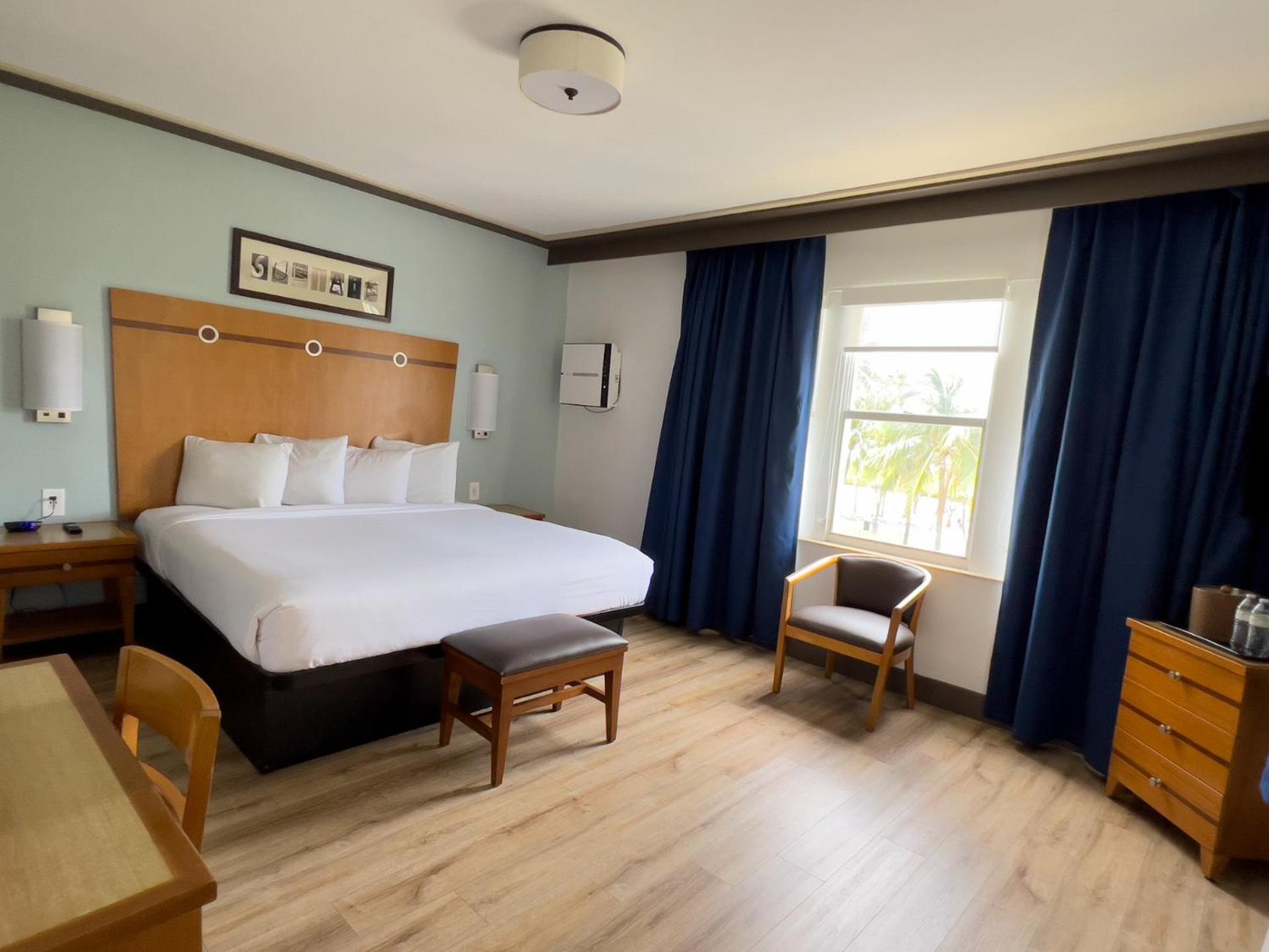 King Room Oceanfront Non-Smoking