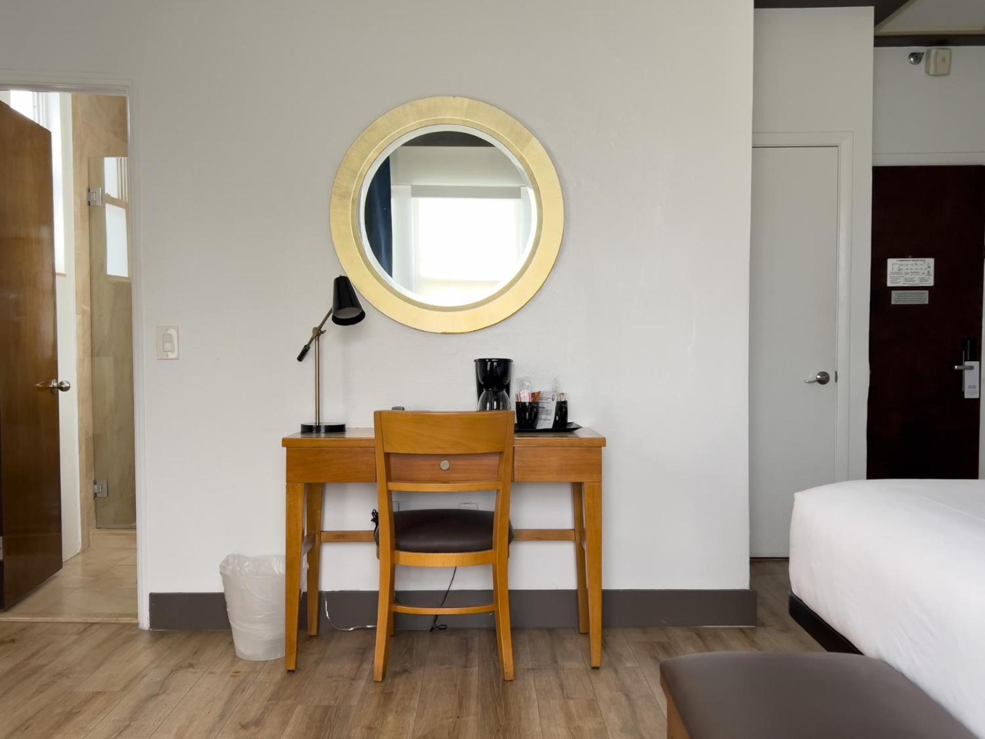 King Room Oceanfront Non-Smoking