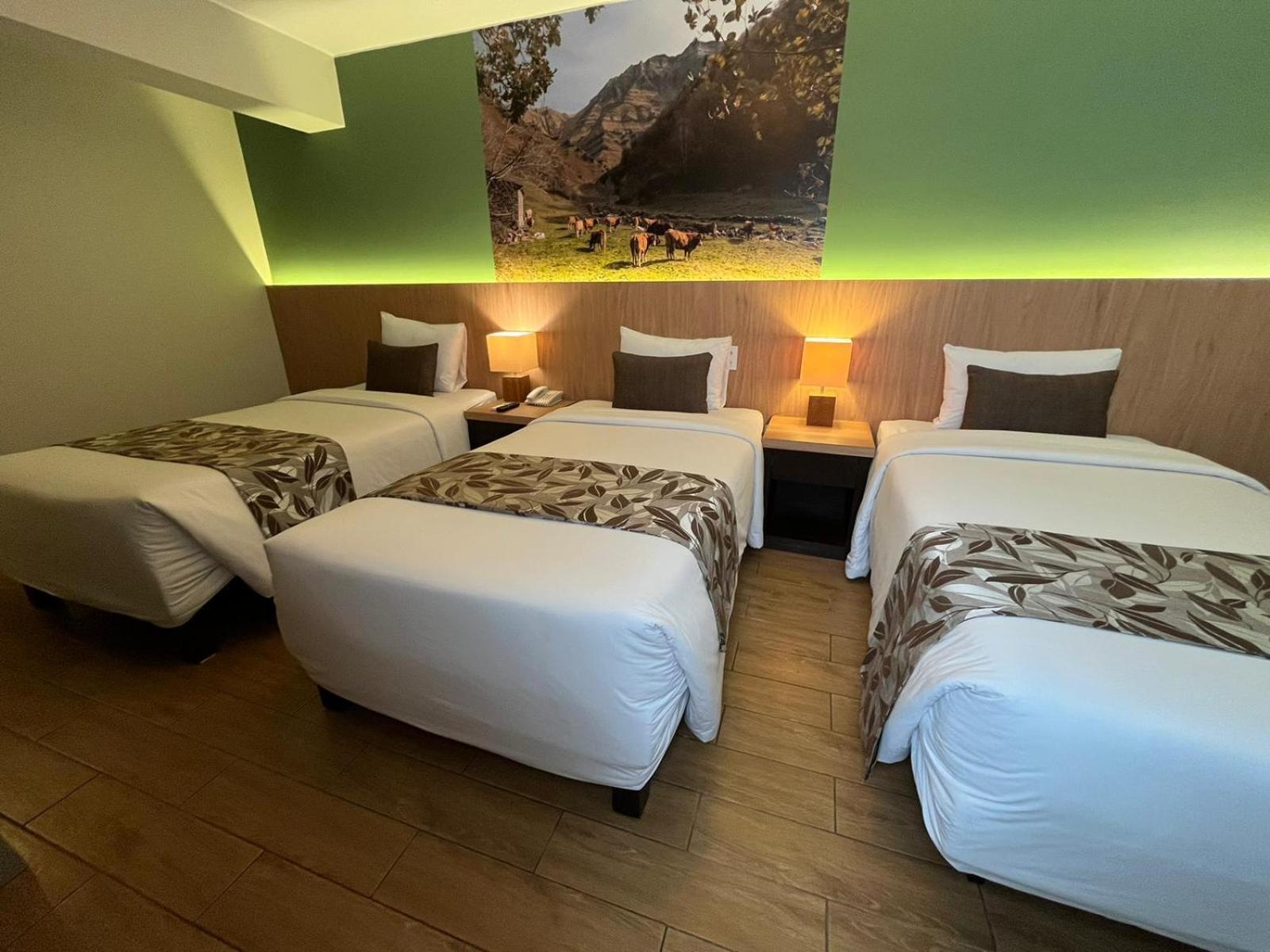 Triple Room
