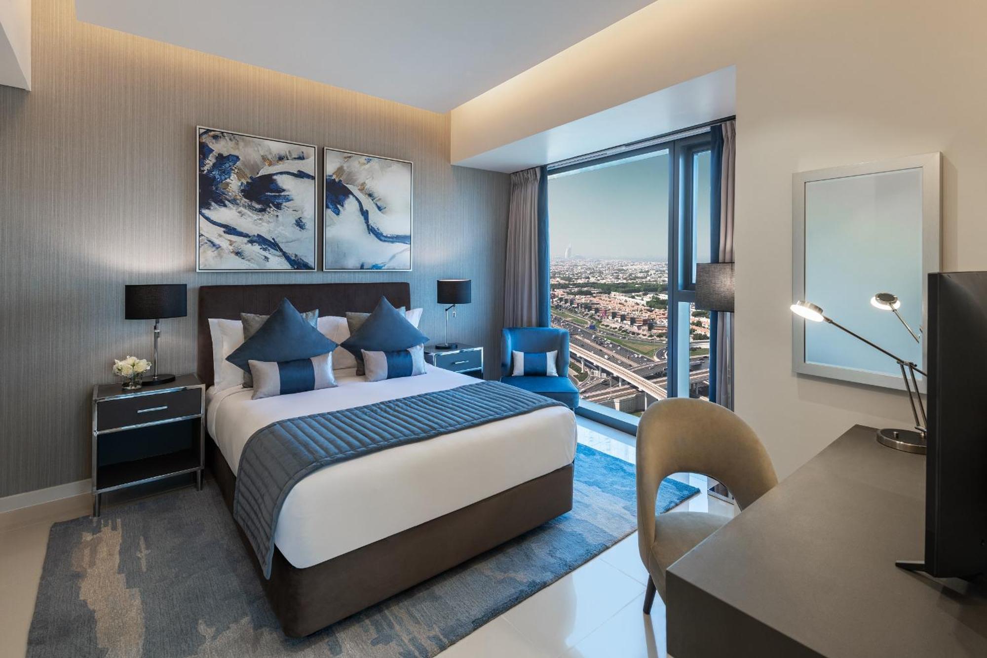 Two Bedroom City View kitchenette