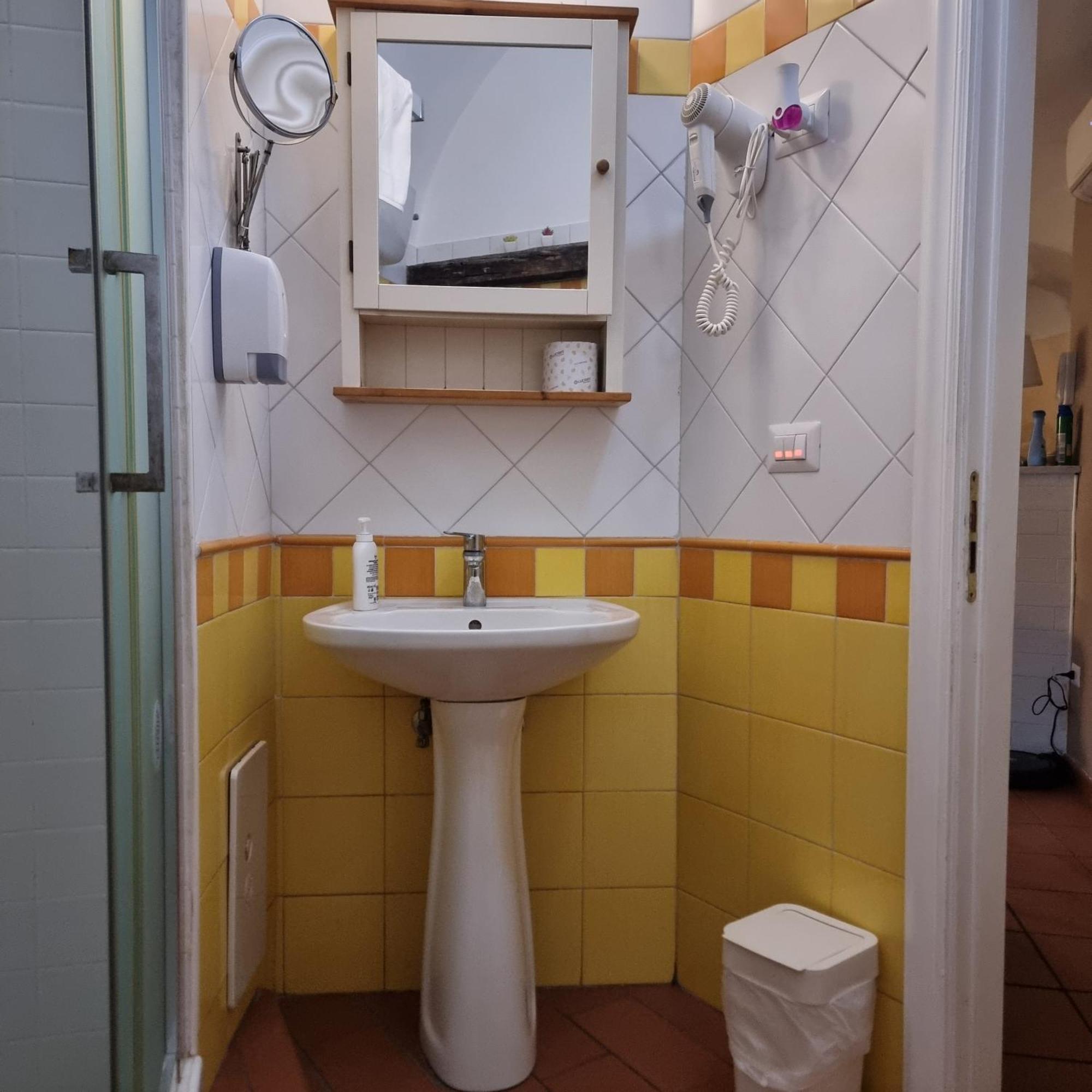 Double Room Private External Bathroom