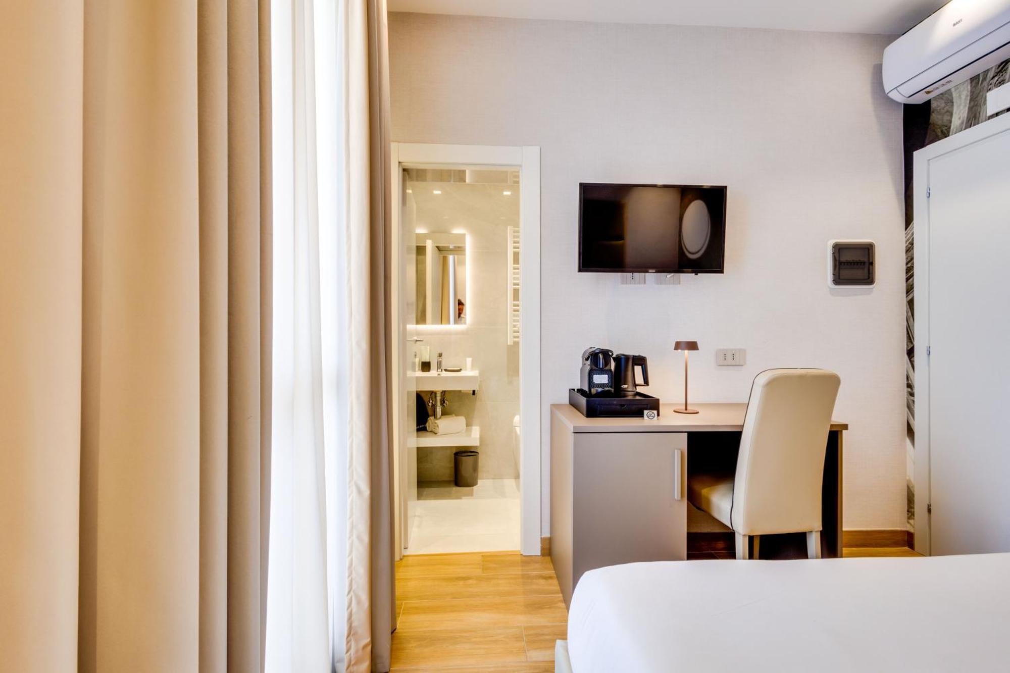 Deluxe Double Room Balcony