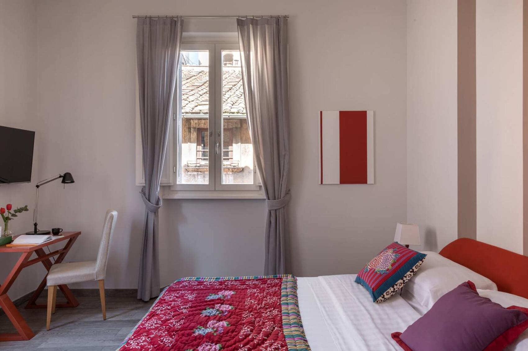One-Bedroom Deluxe Apartment