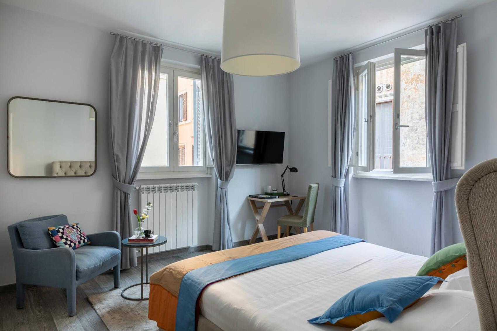 One-Bedroom Deluxe Apartment