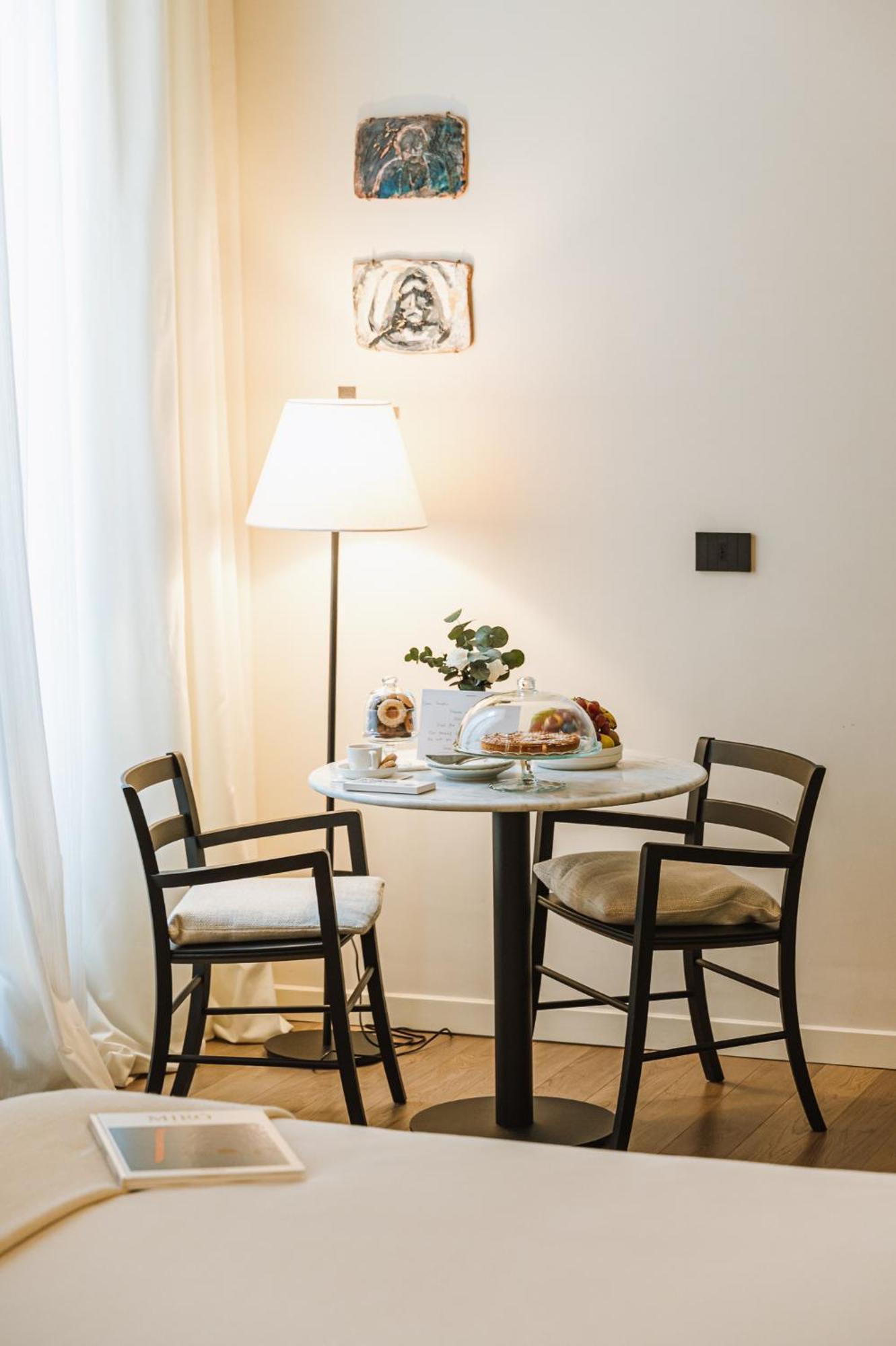 Superior King Suite