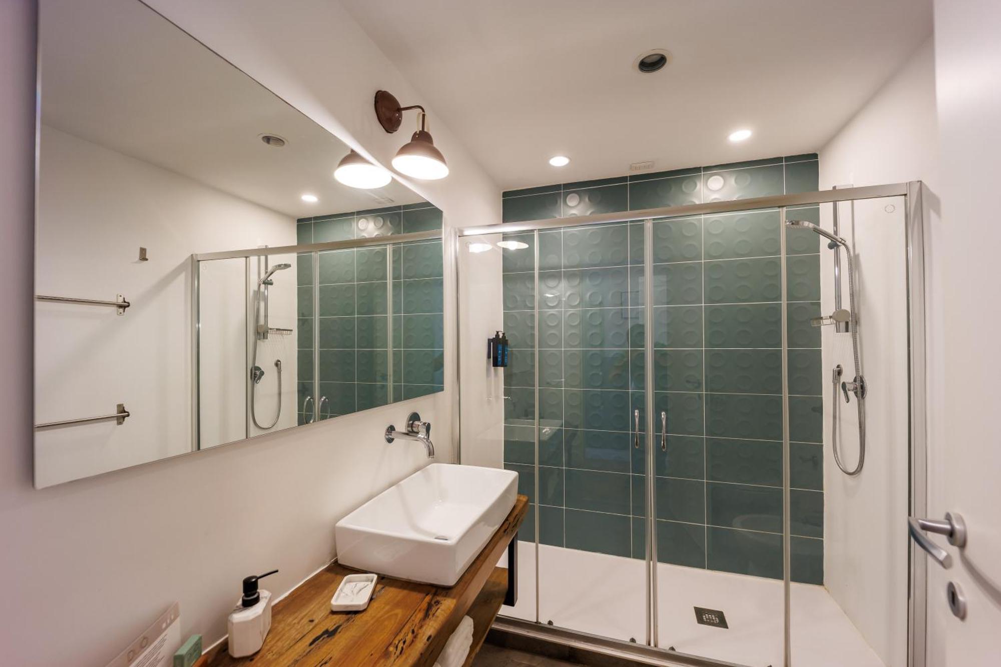 Deluxe Family Suite