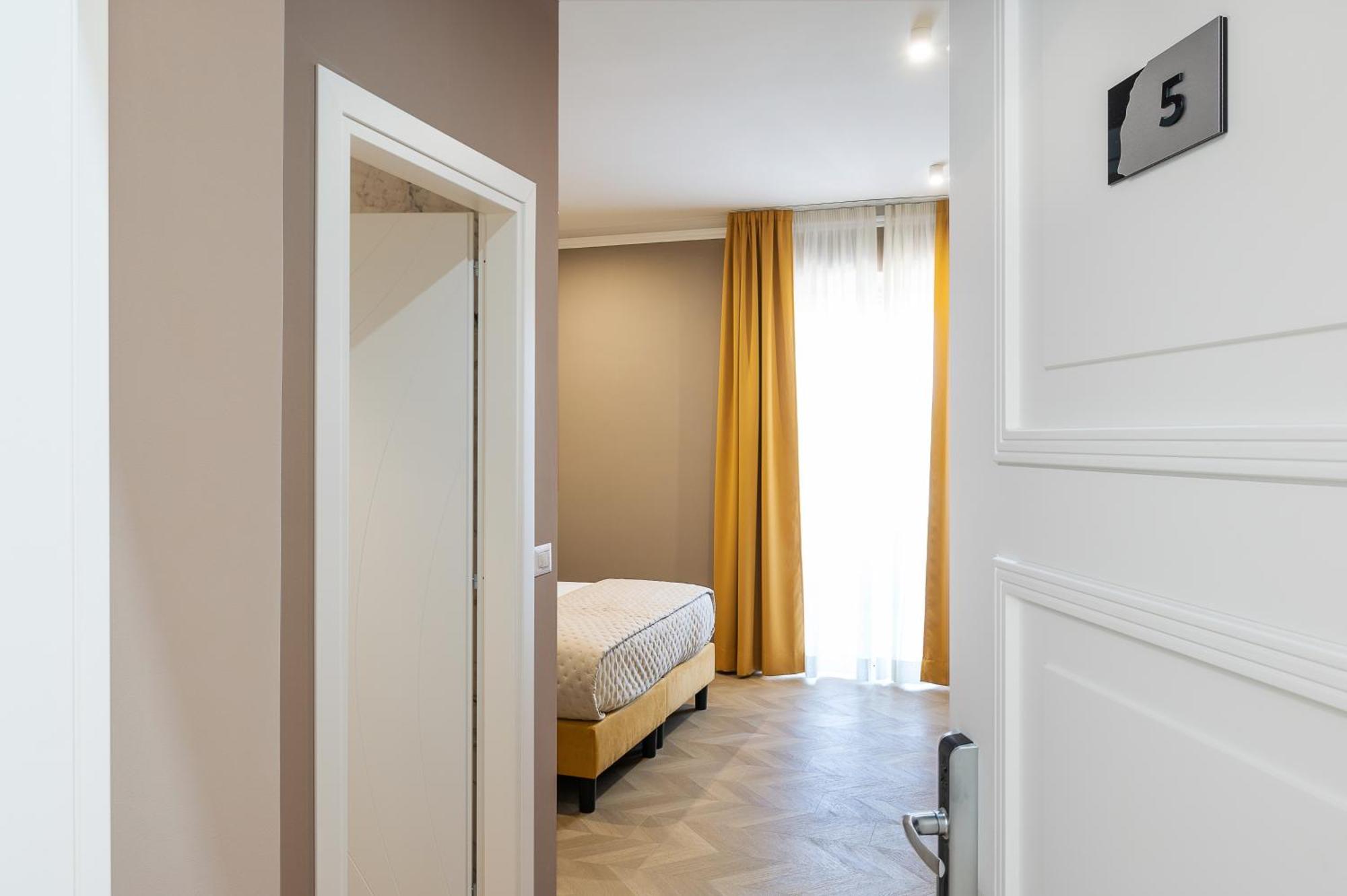 Deluxe Double Room Balcony