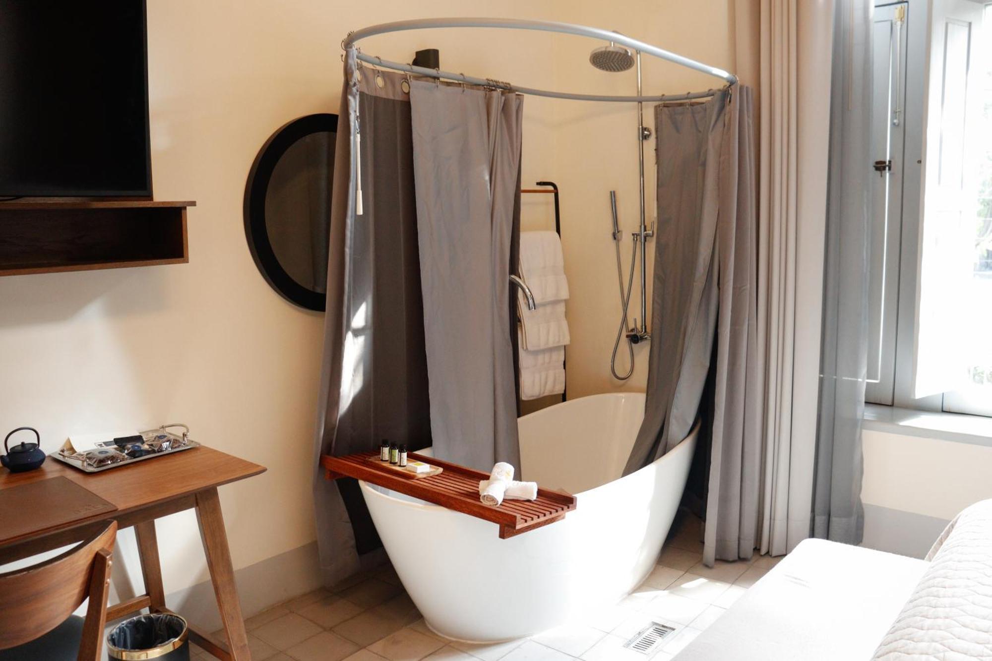 Deluxe Junior Suite