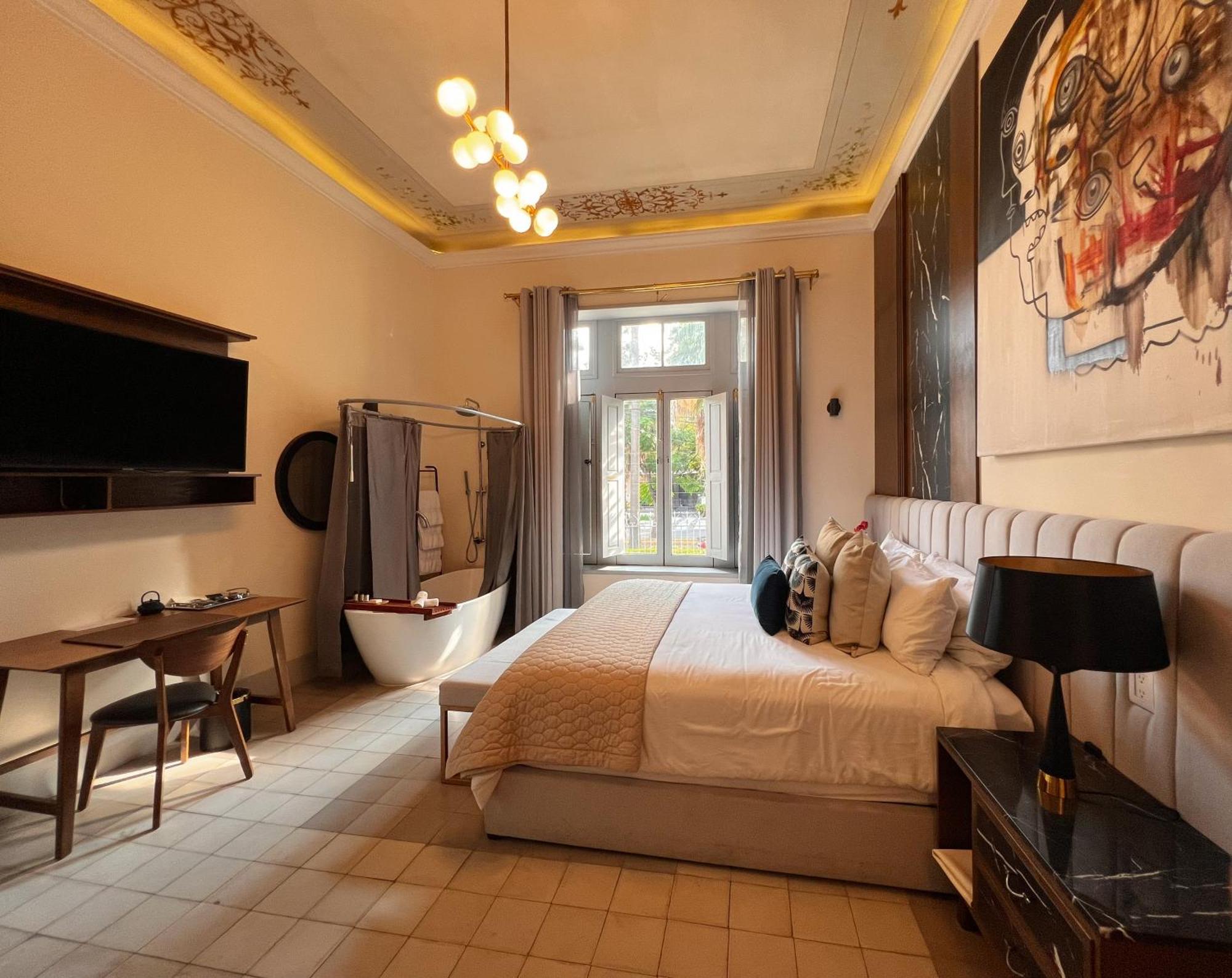 Deluxe Junior Suite