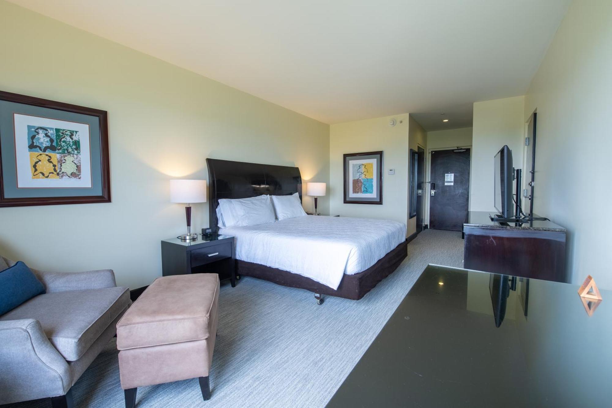 King Room,1618825764:JPEG