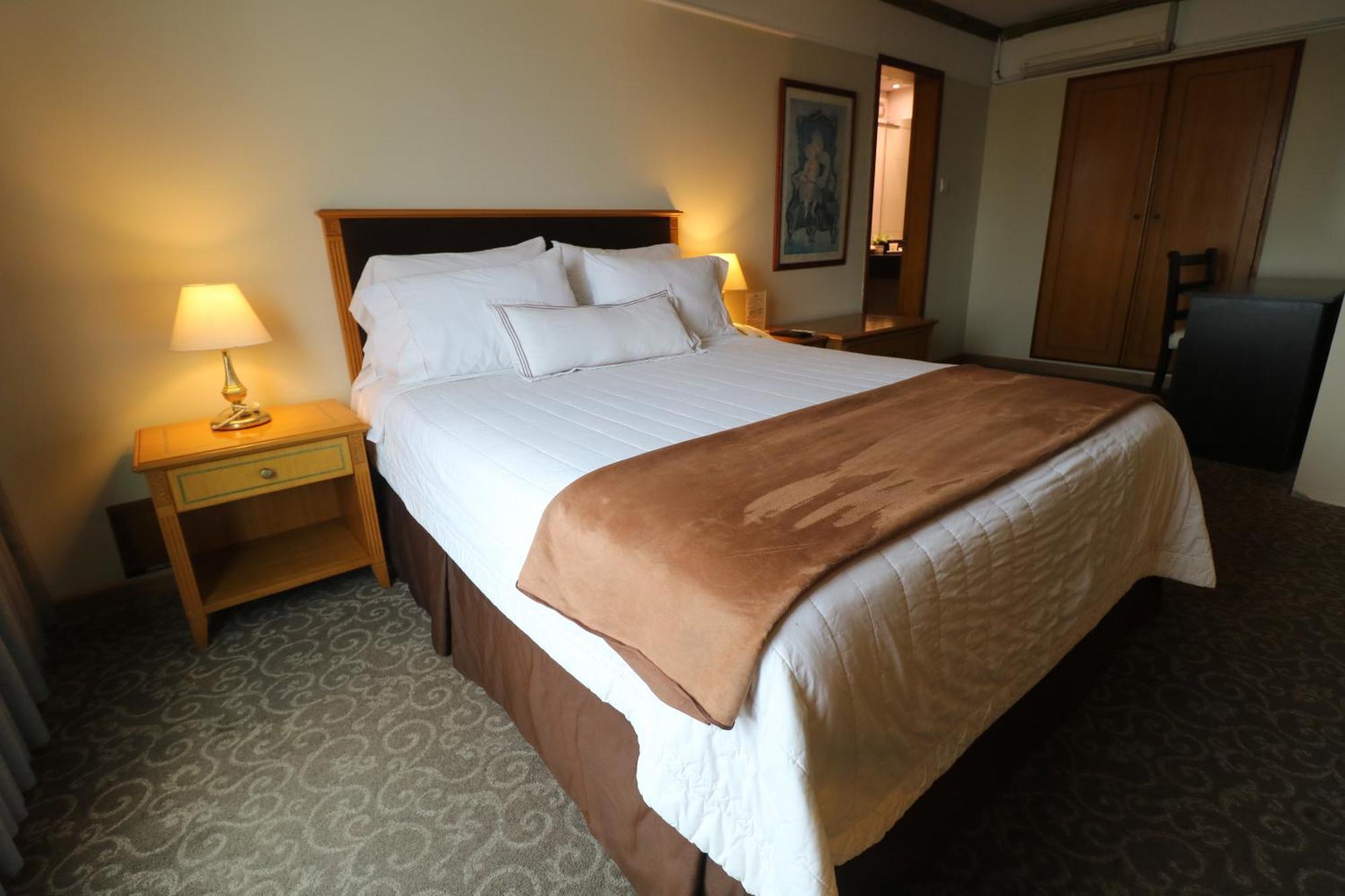 One-Bedroom Suite