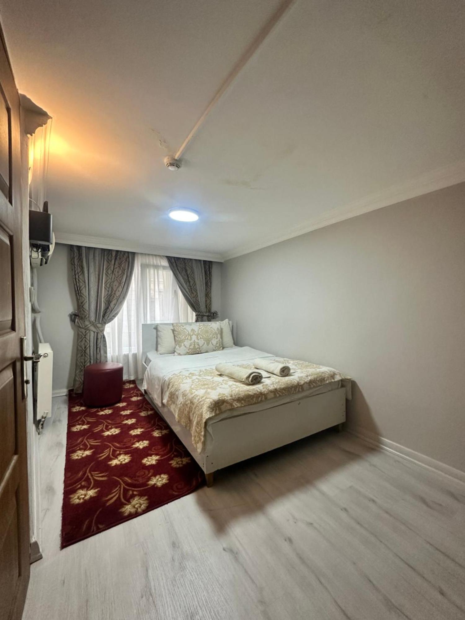 Single Room Private Bathroom