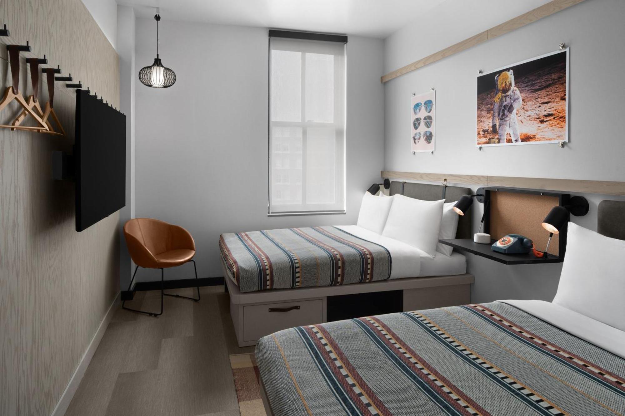 Queen Room with Two Queen Beds - Hearing Accessible