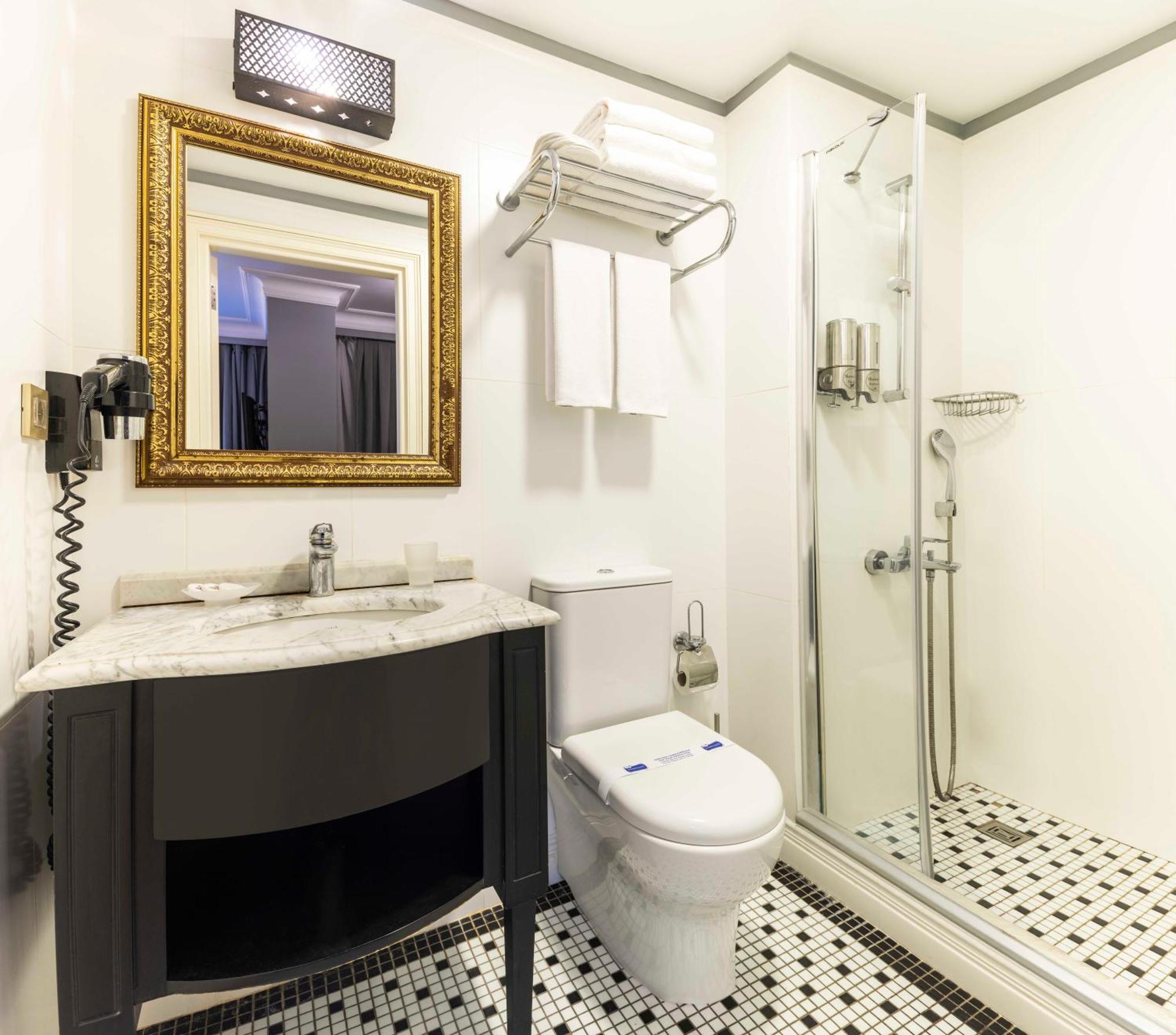 Superior Triple Room