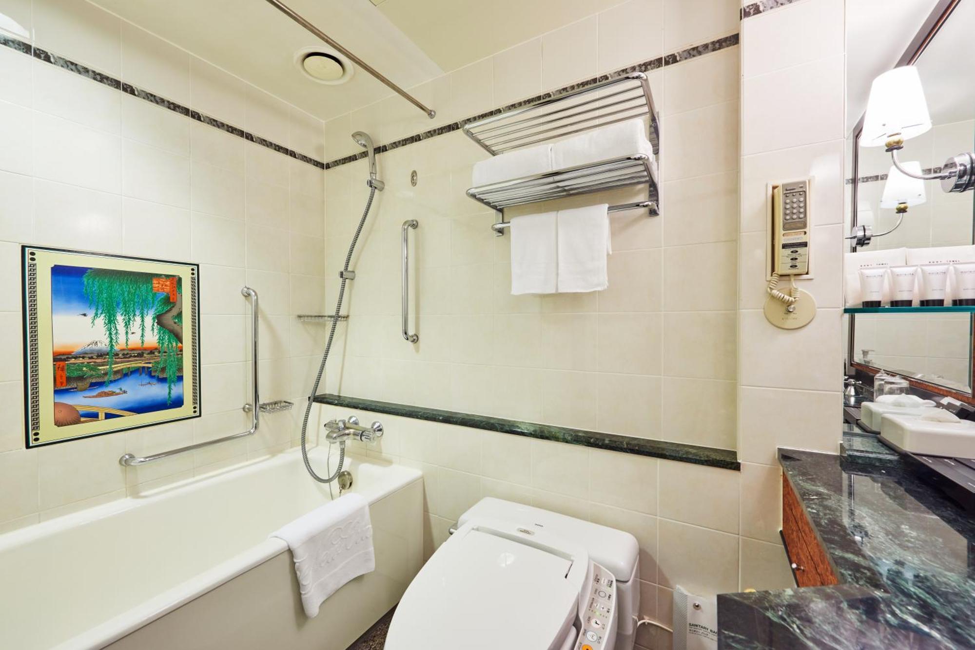 Garden Tower Standard Twin Room Garden View Non-Smoking