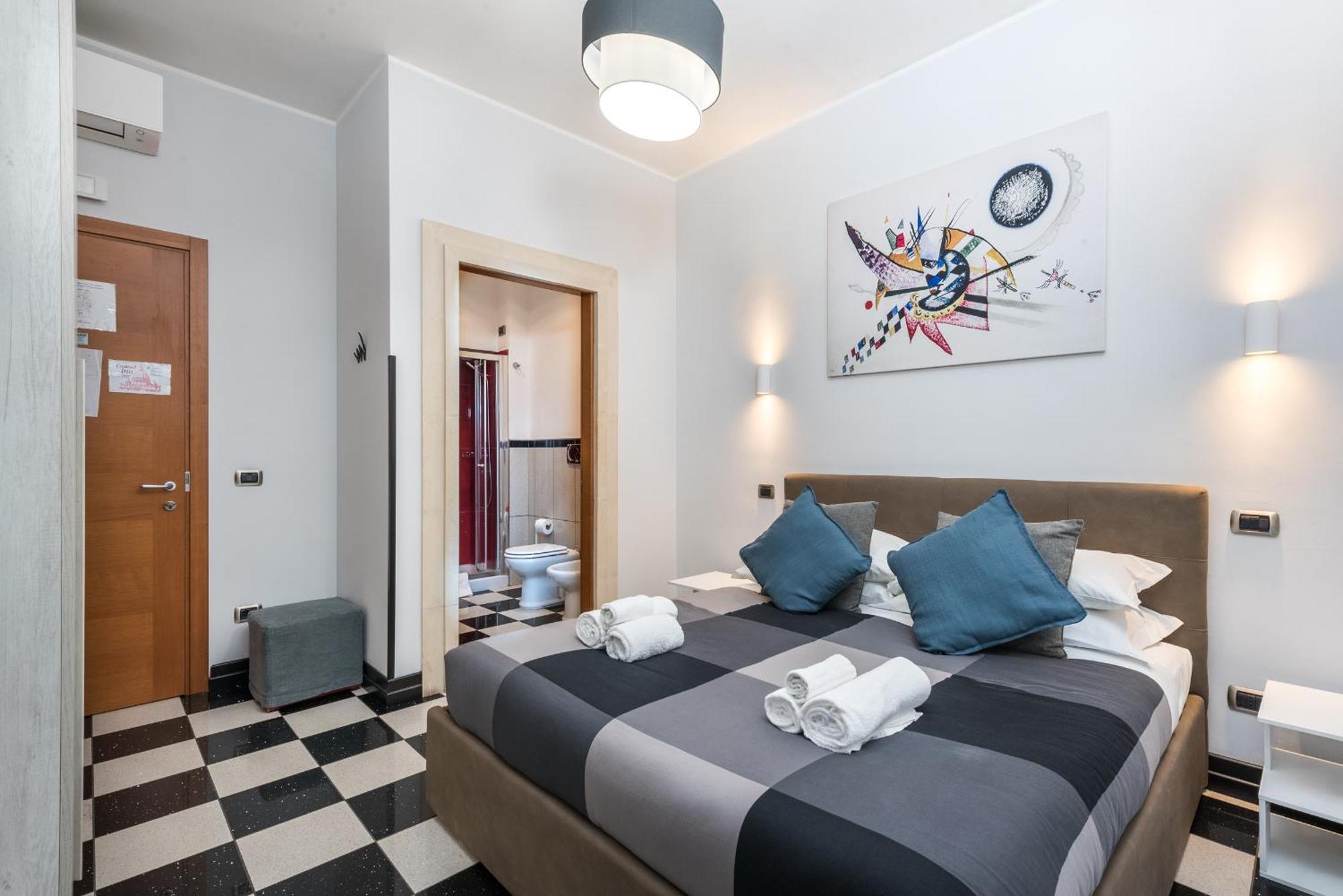 Double Room Private Bathroom