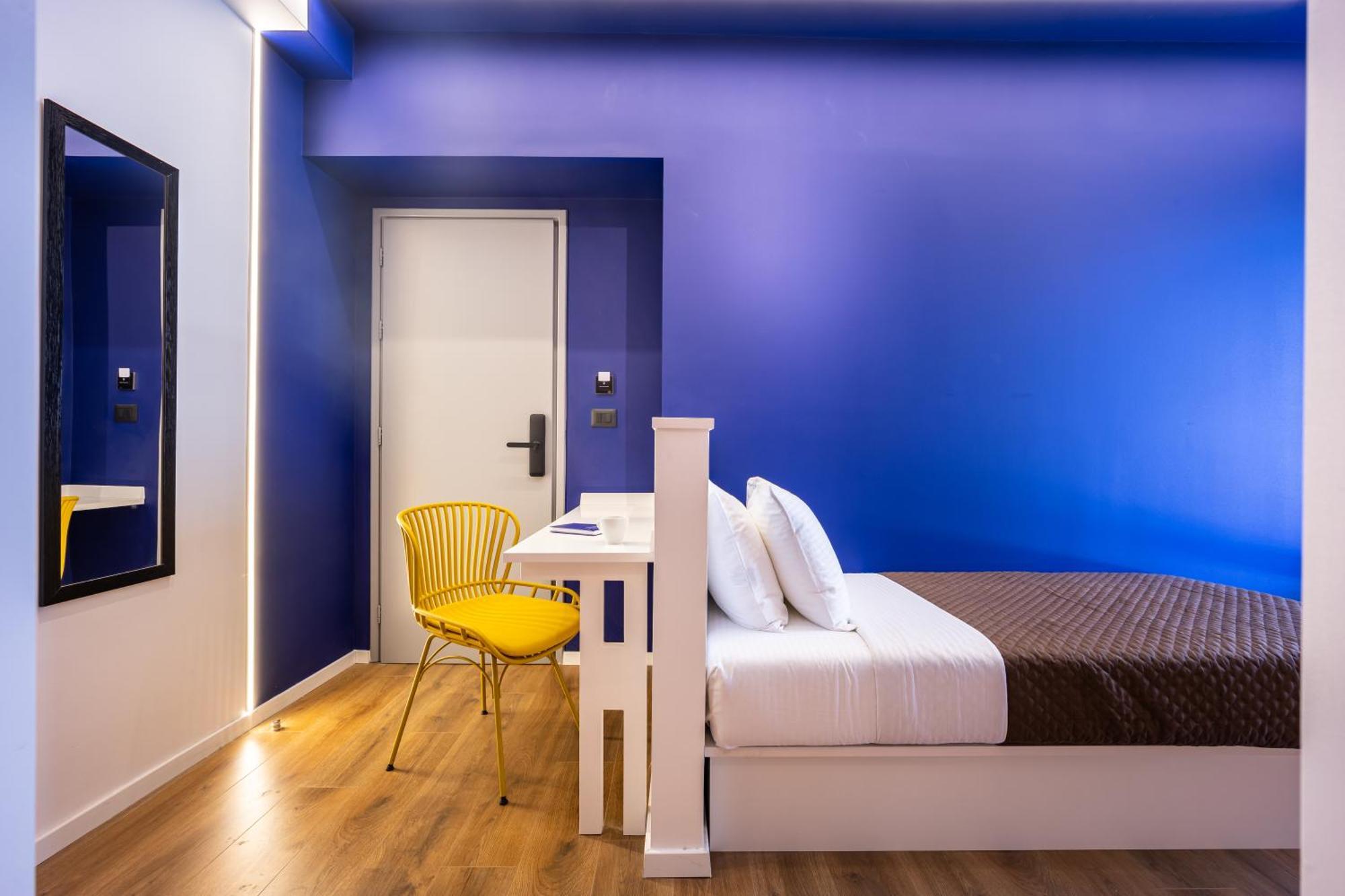Deluxe One-Bedroom Apartment City View
