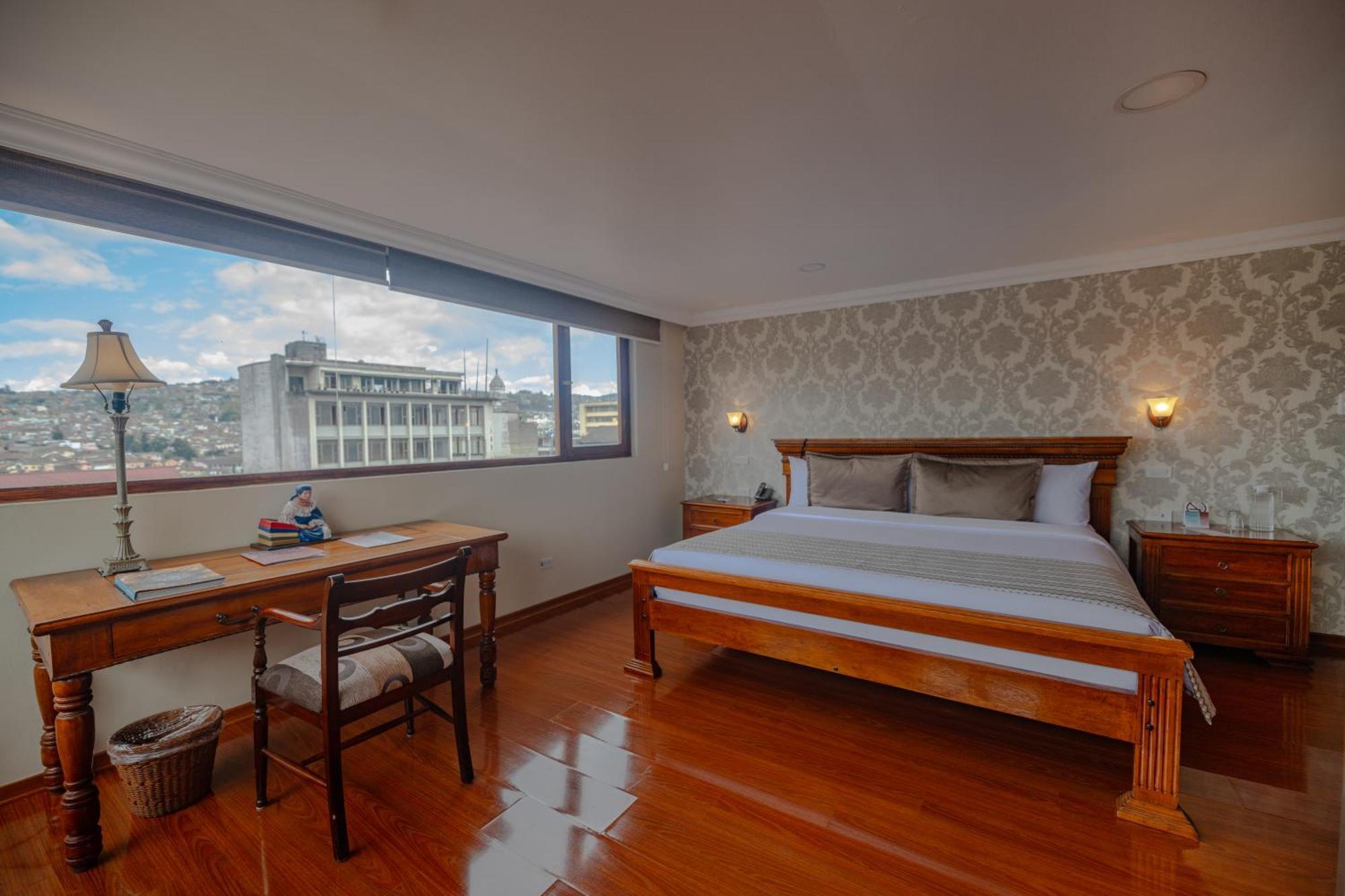 Suite City View