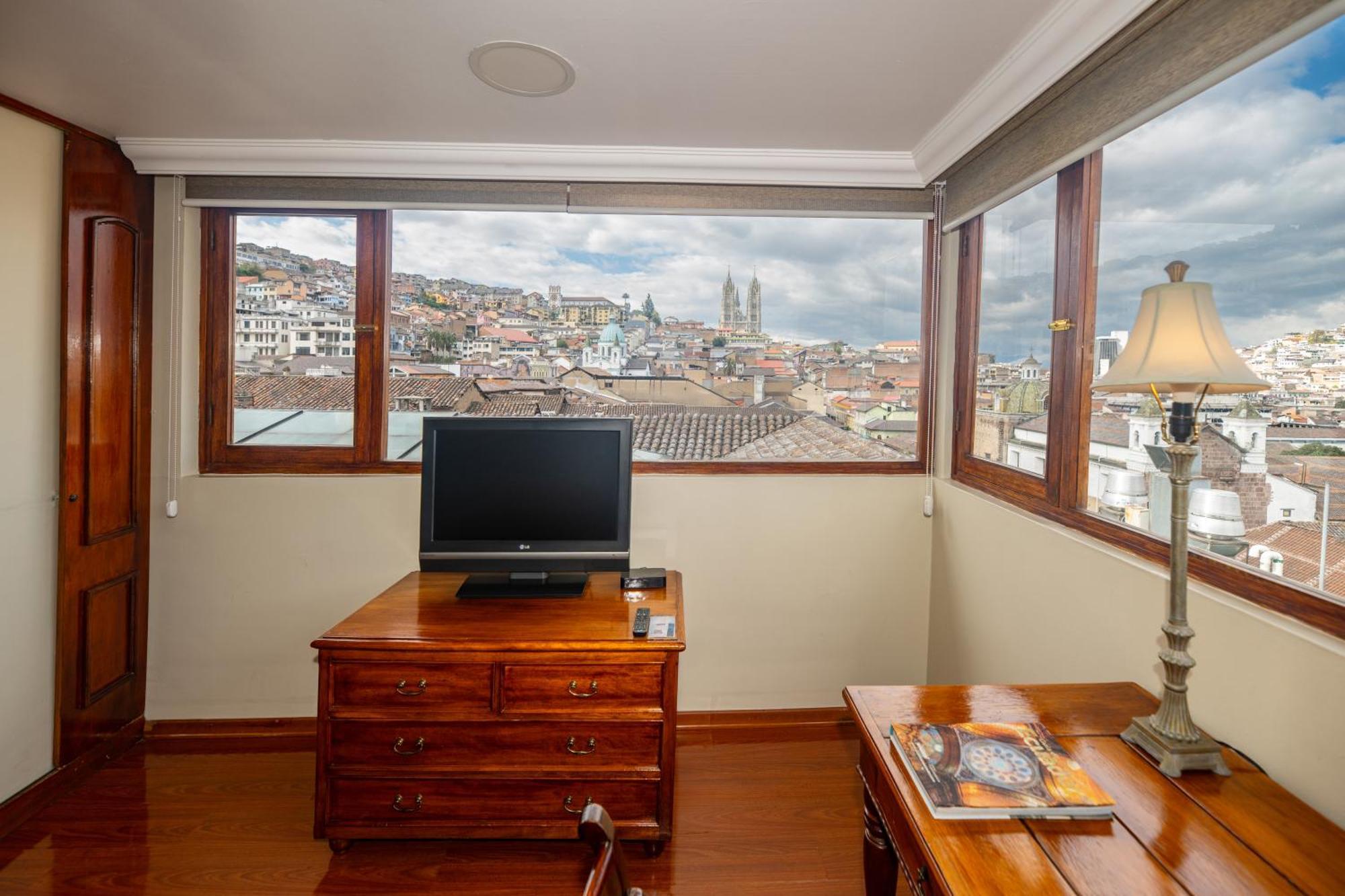 Suite City View