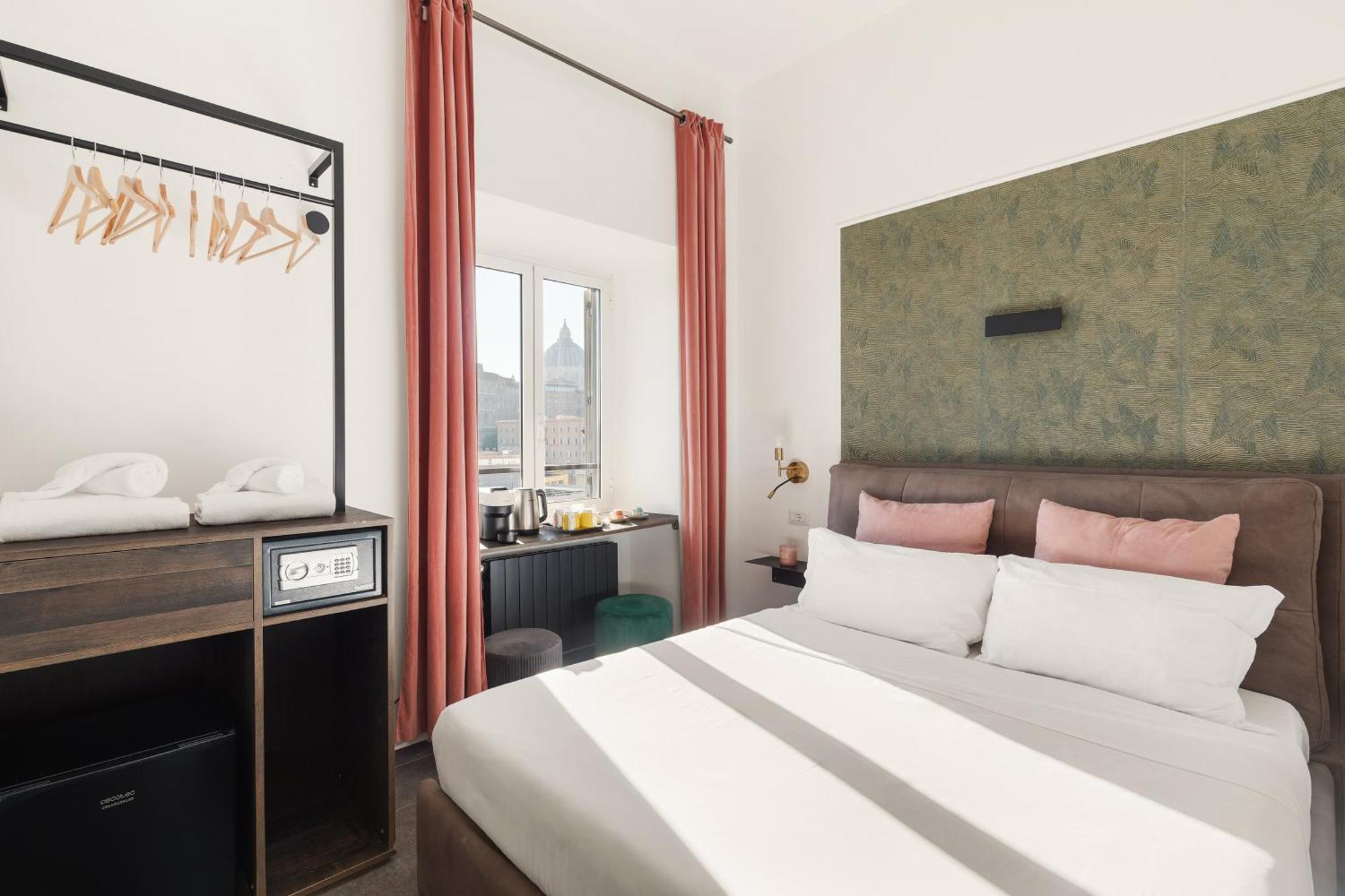 Luxury Triple Room