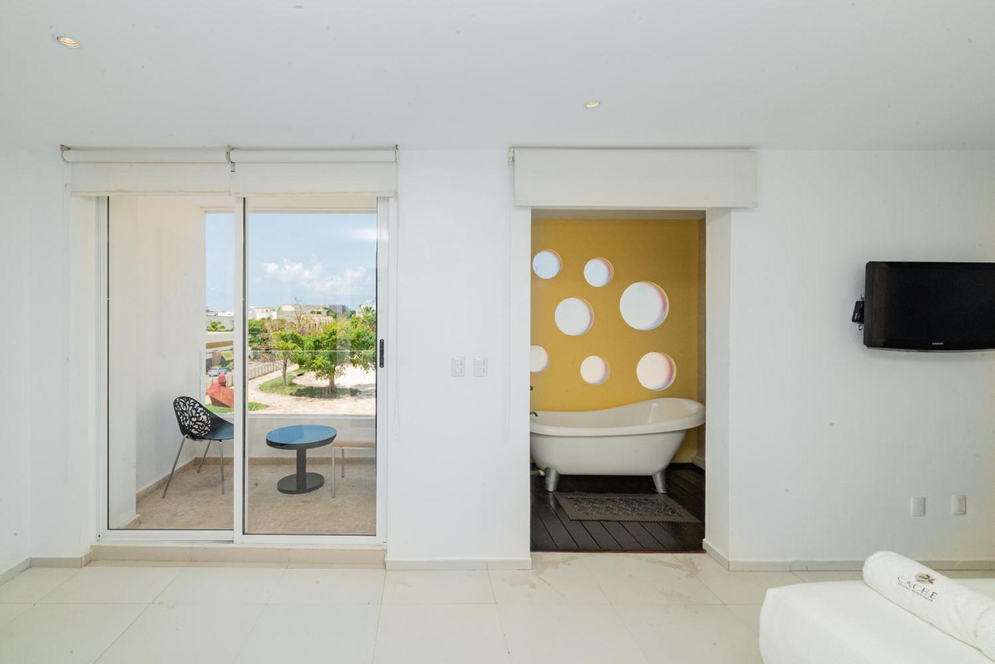 Junior Suite with Balcony