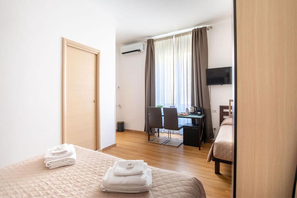 Triple Room