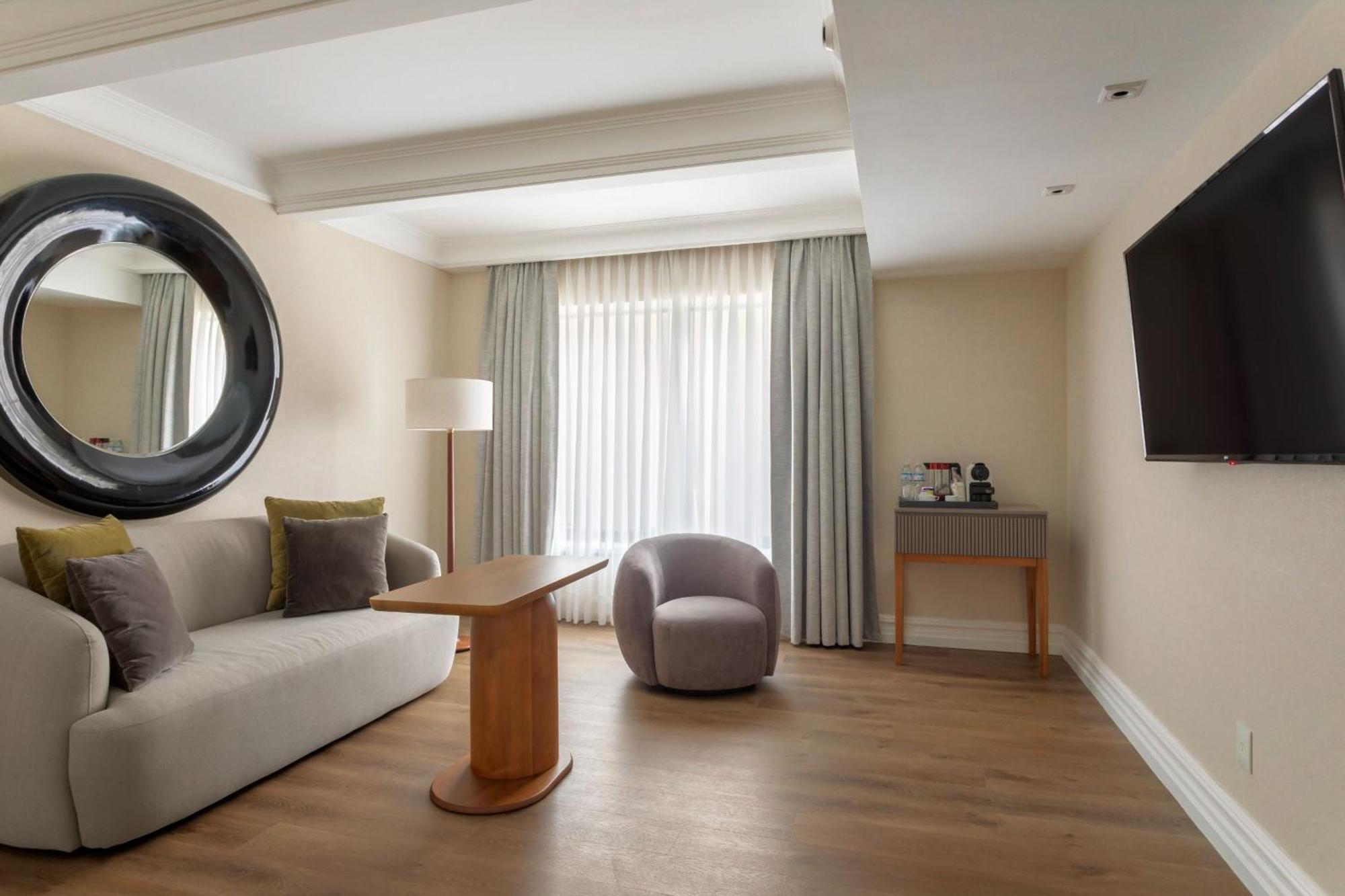 Executive Suite