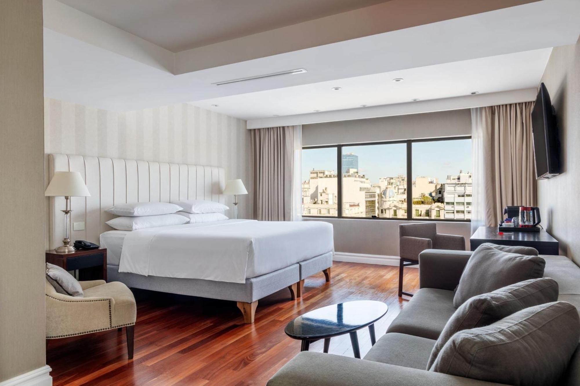 City View Guest room 1 King