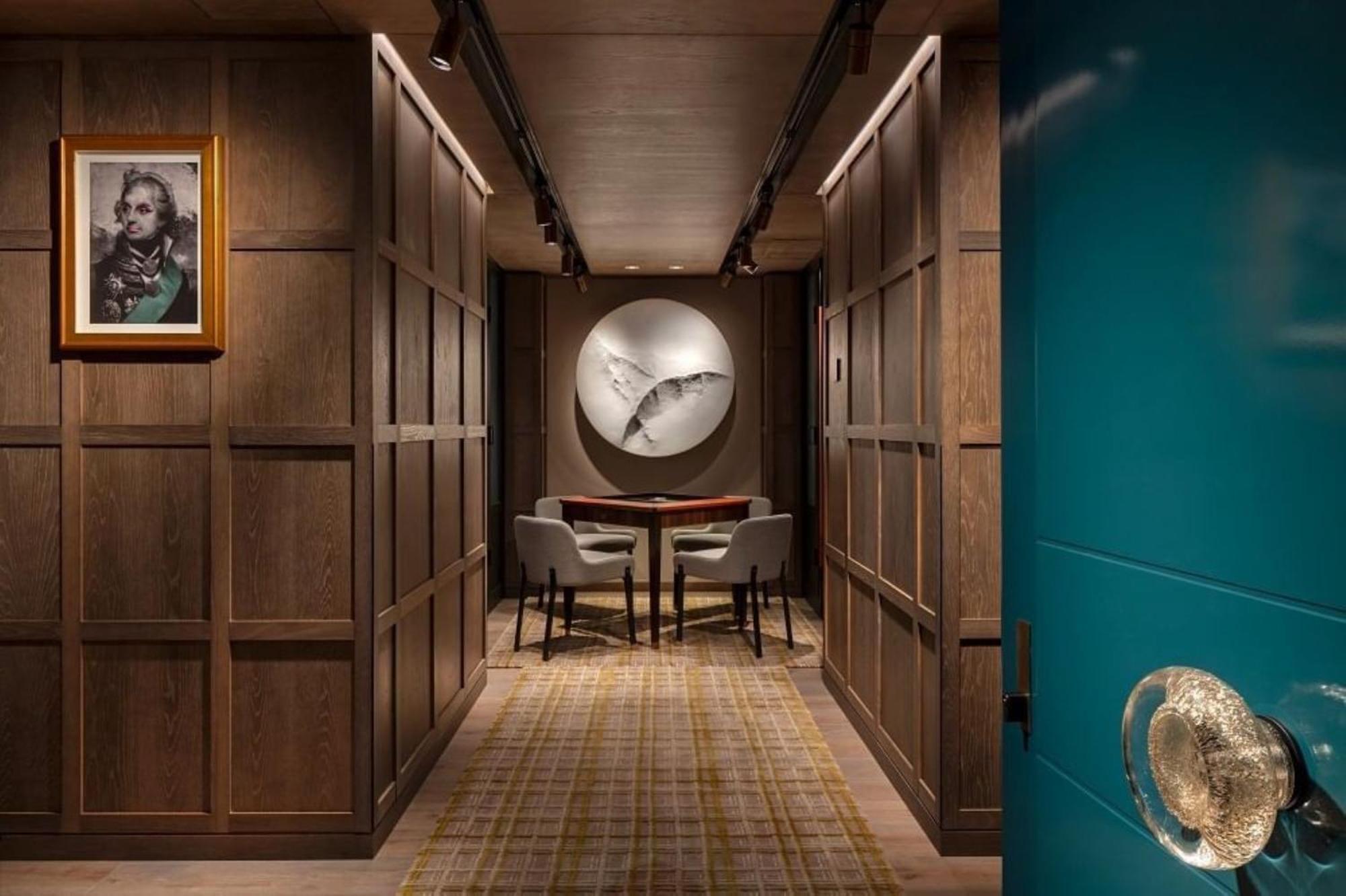 Signature Suite