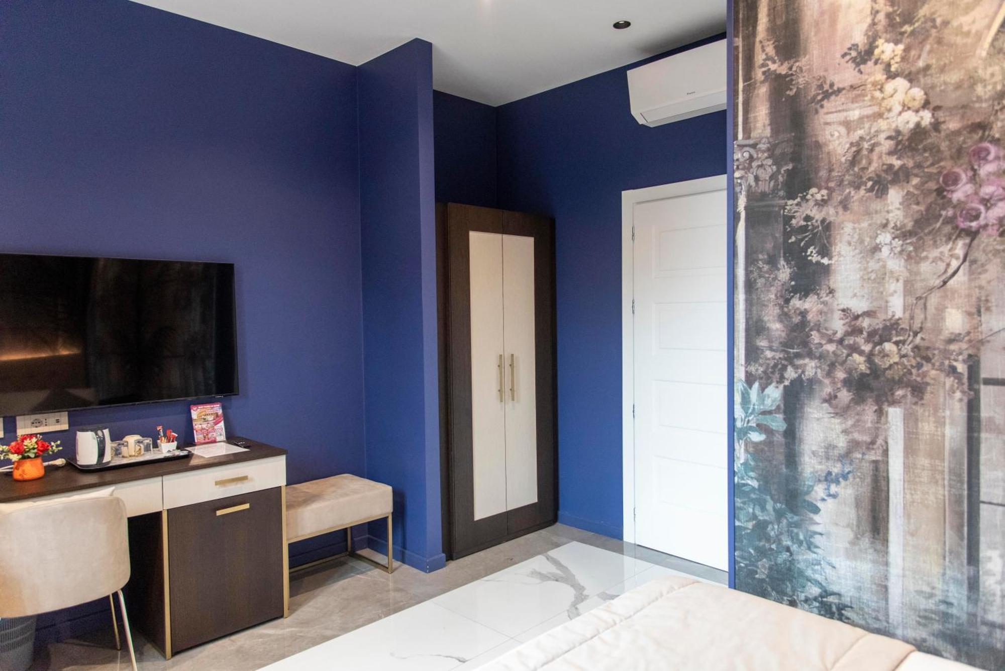 Luxury Triple Room