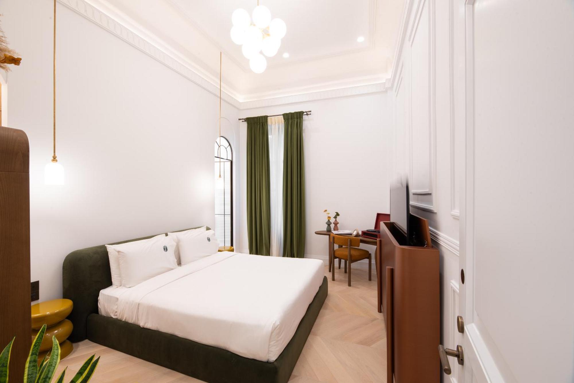 Gem Suite City View