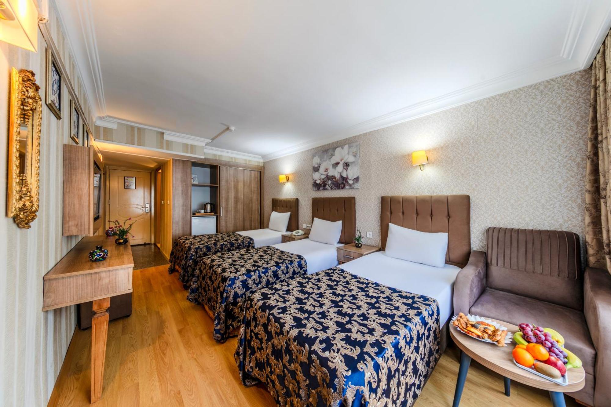 Deluxe Triple Room