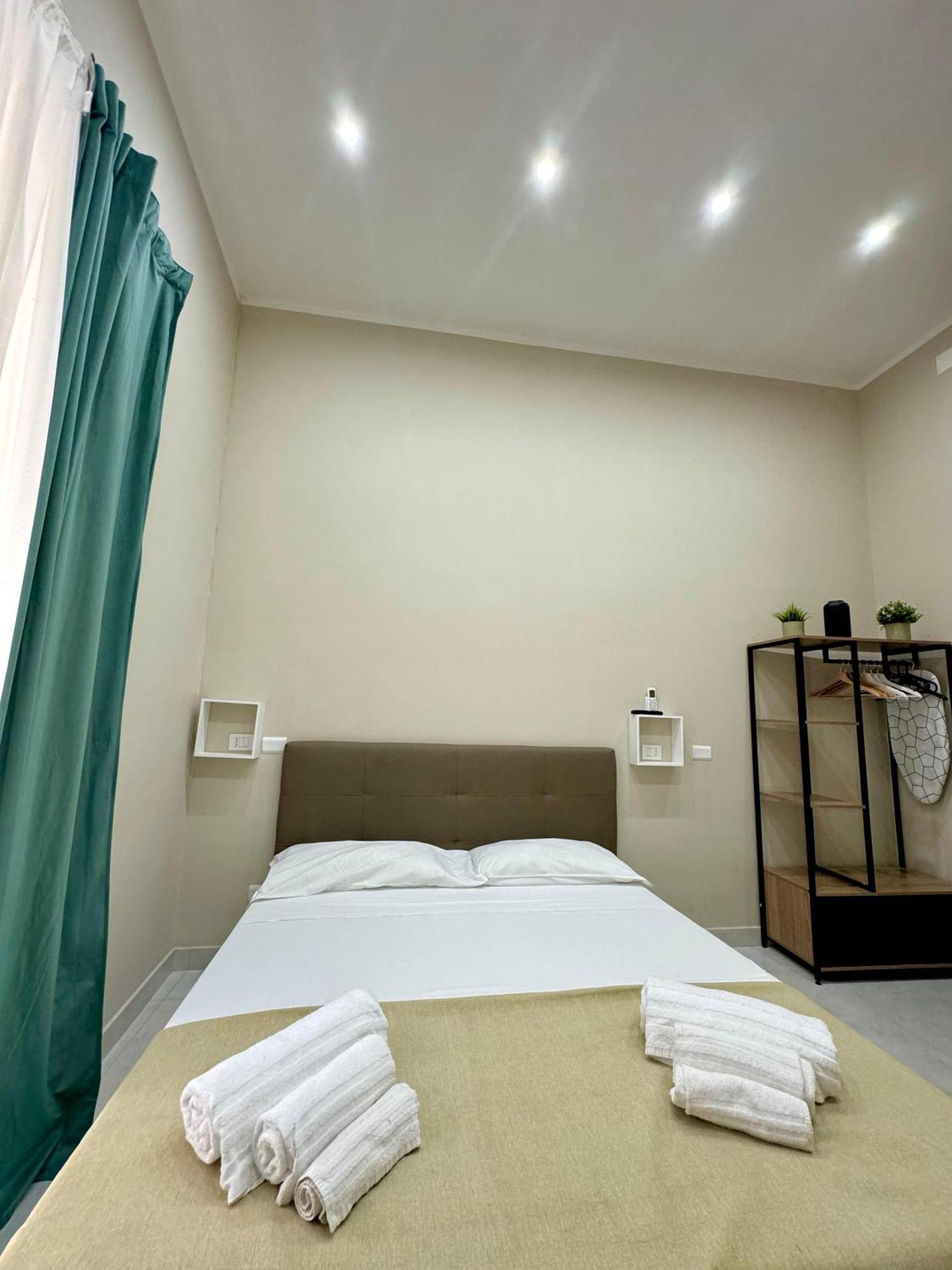 Double Room Private Bathroom