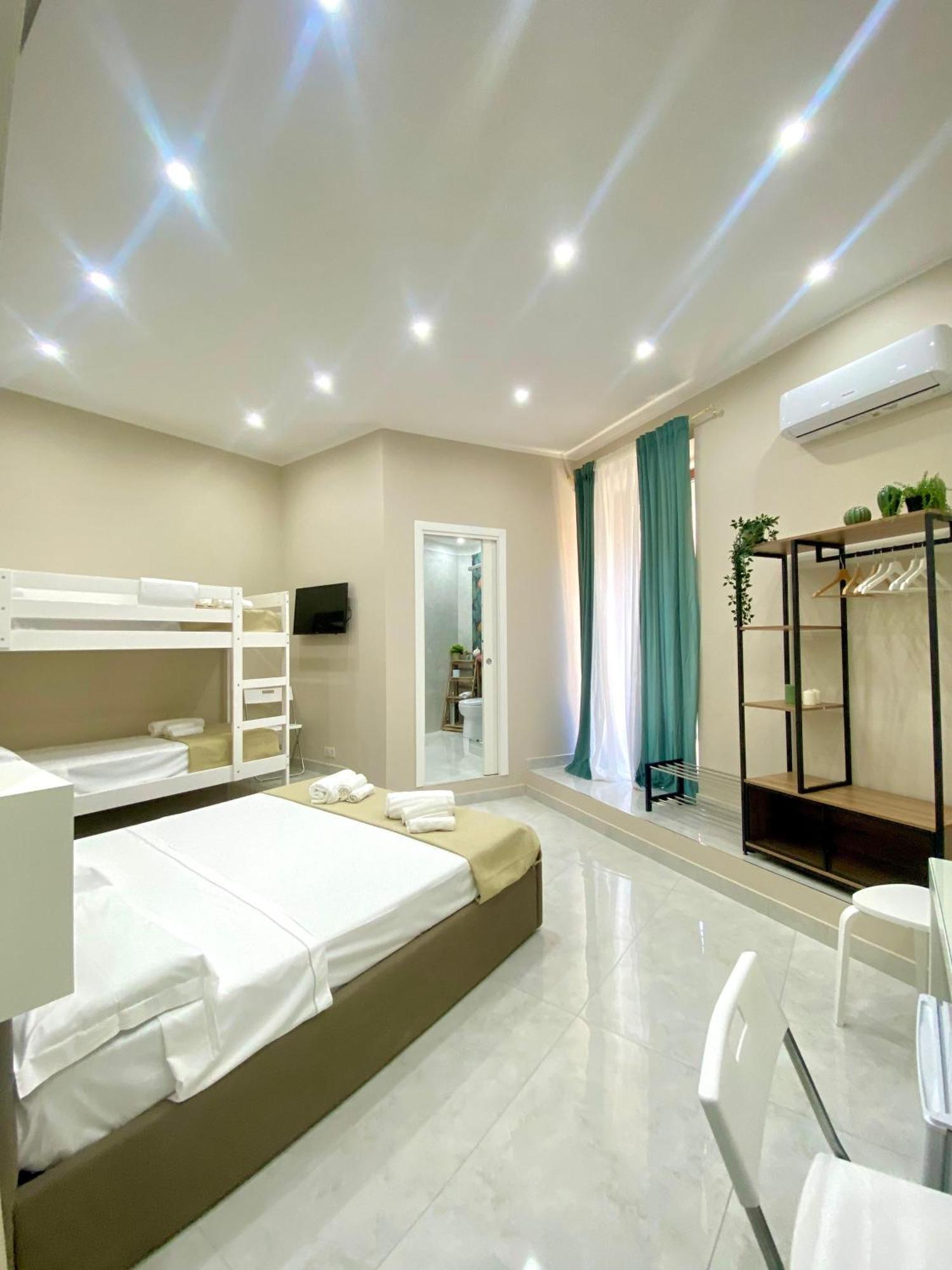 Quadruple Room Private Bathroom
