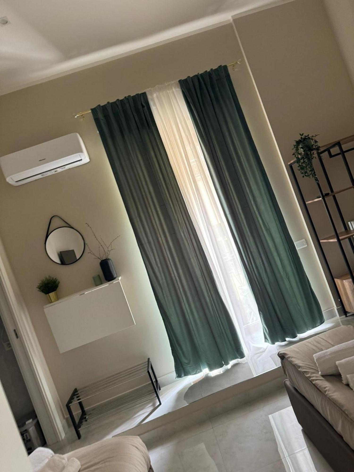 Triple Room Private Bathroom