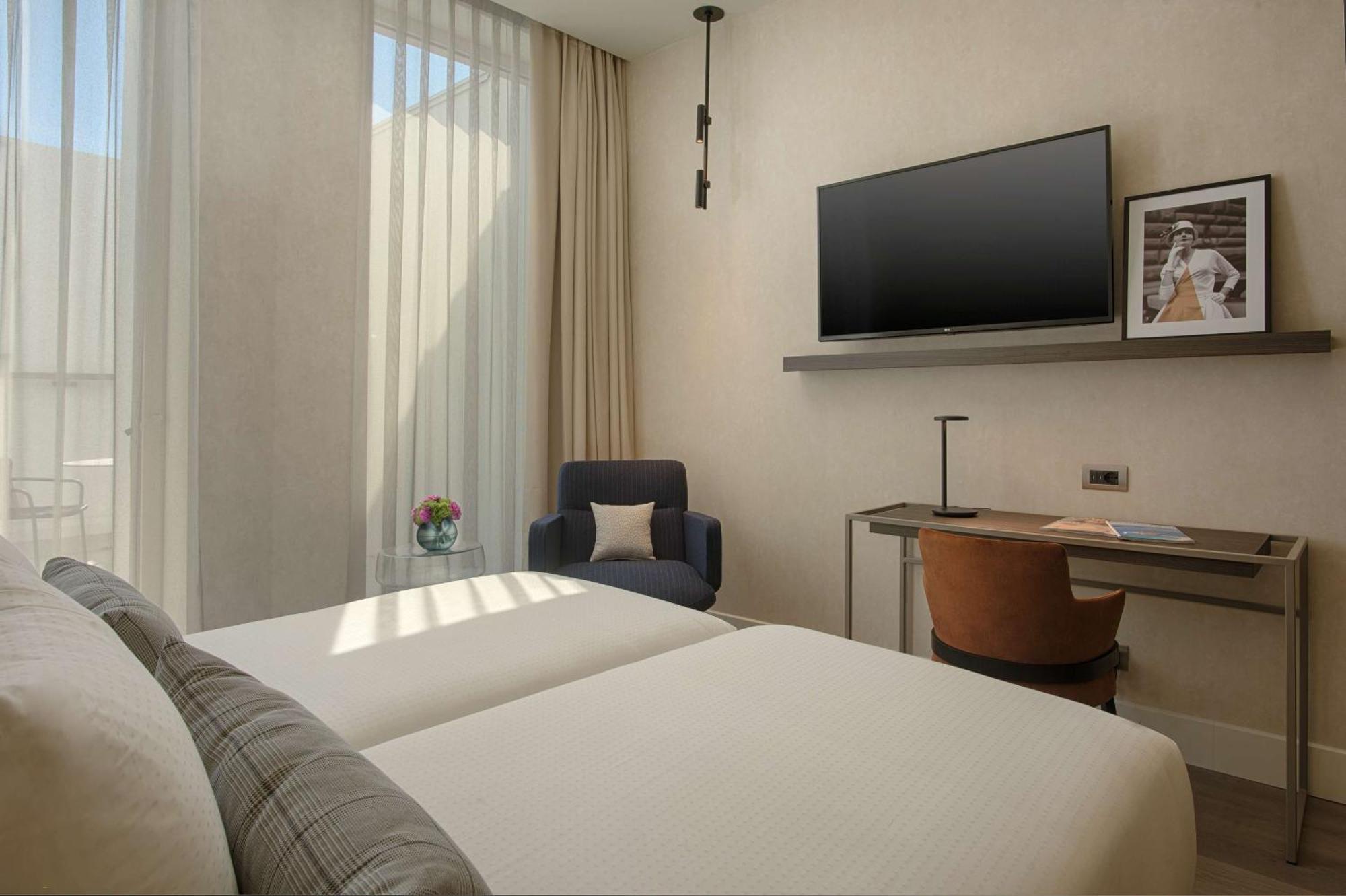 Superior Double or Twin Room Terrace