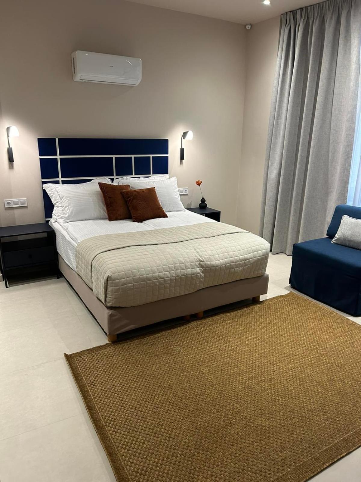 Superior Room,1637650657:JPEG