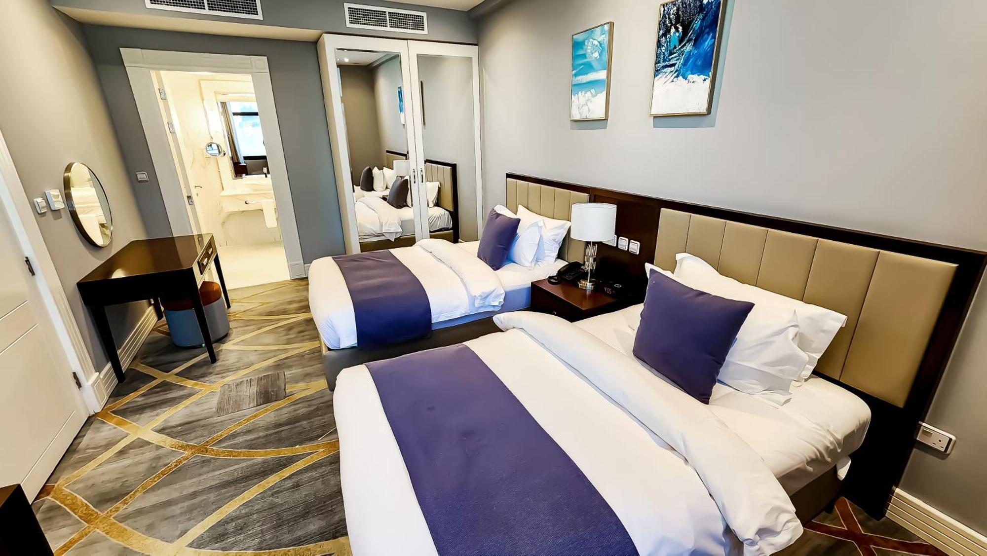 Royal Suite 2 Bedrooms – Sea View