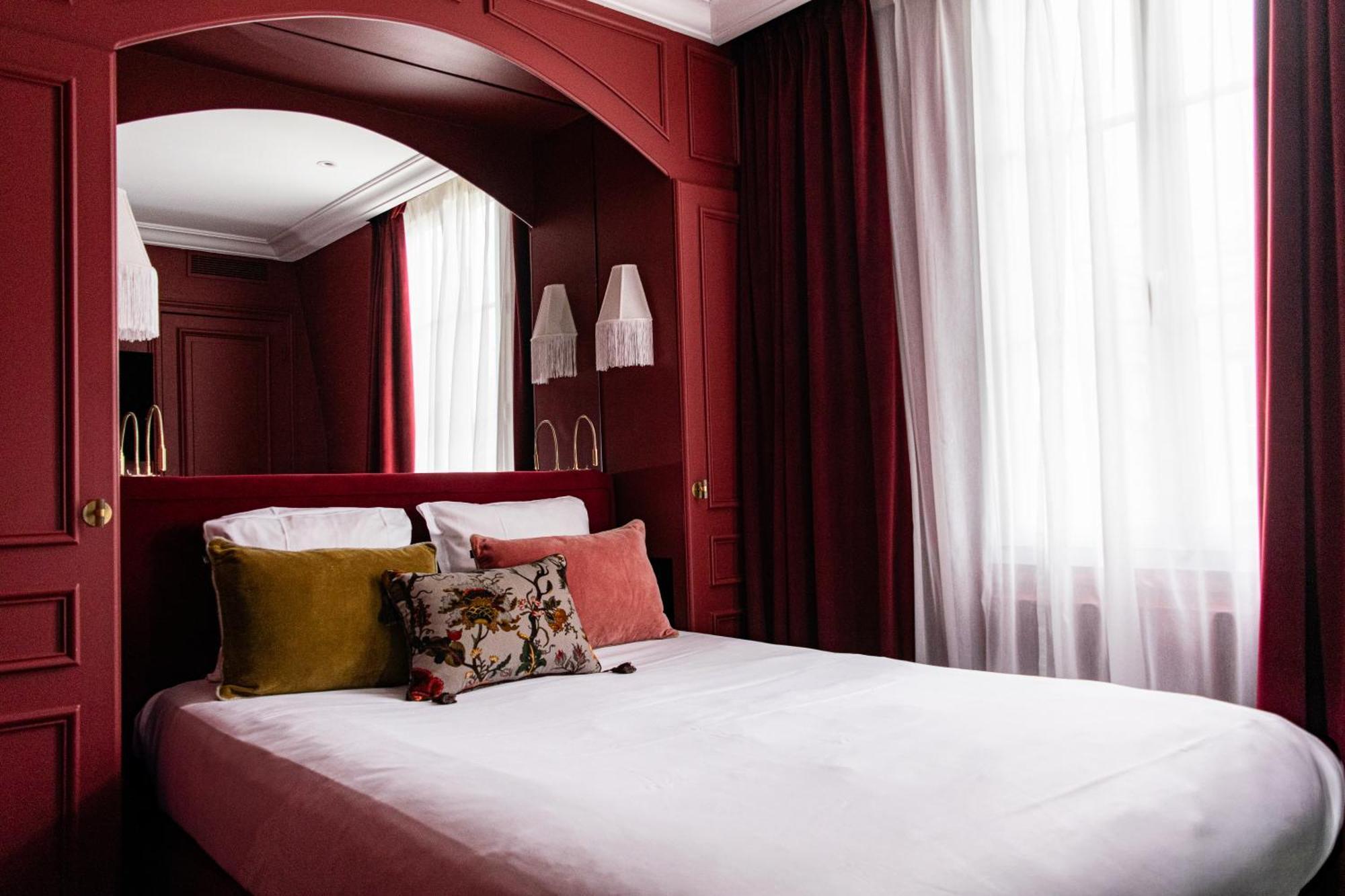 Renovated - Cocoon Room with Courtyard View