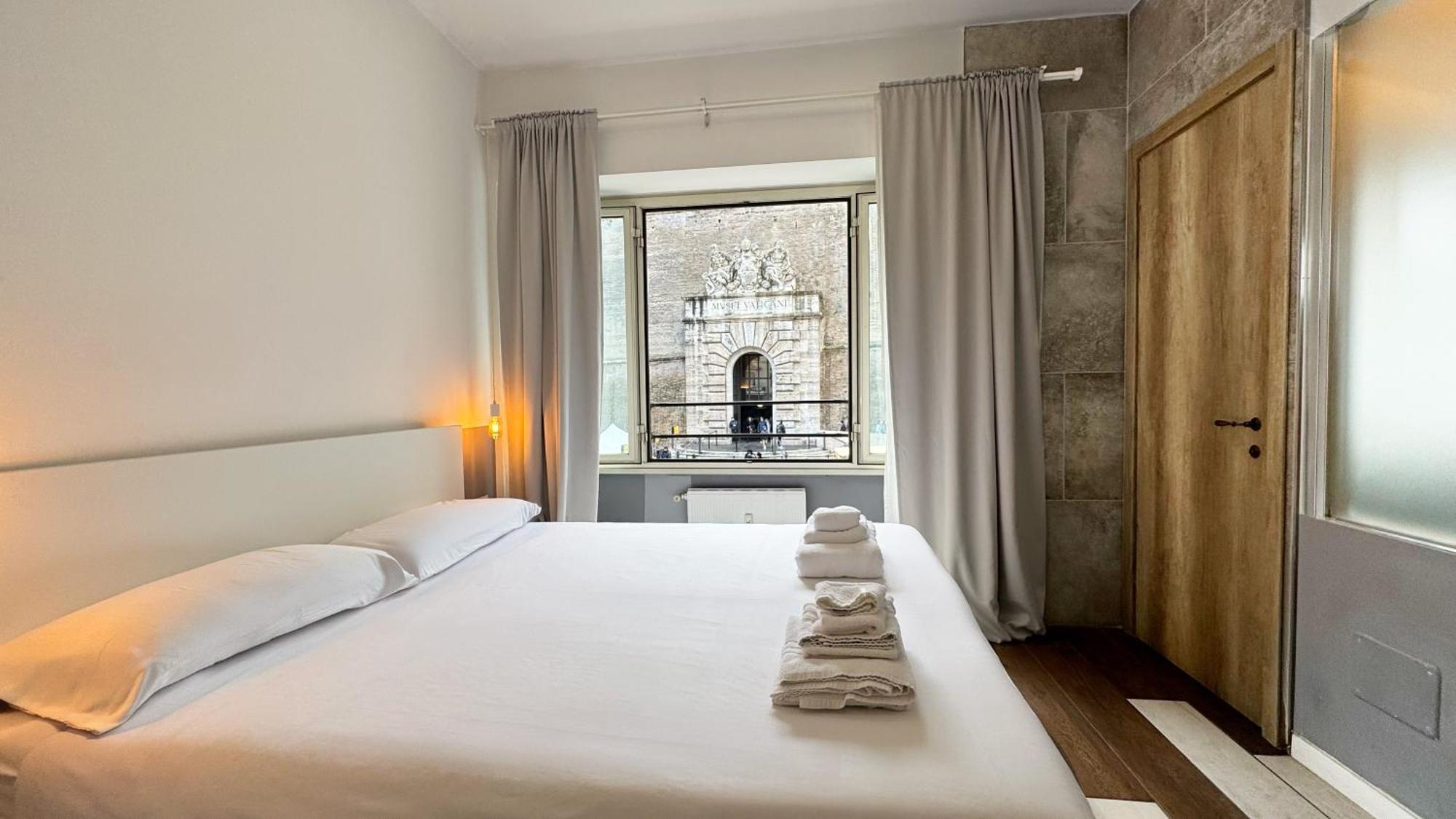 Luxury Triple Room