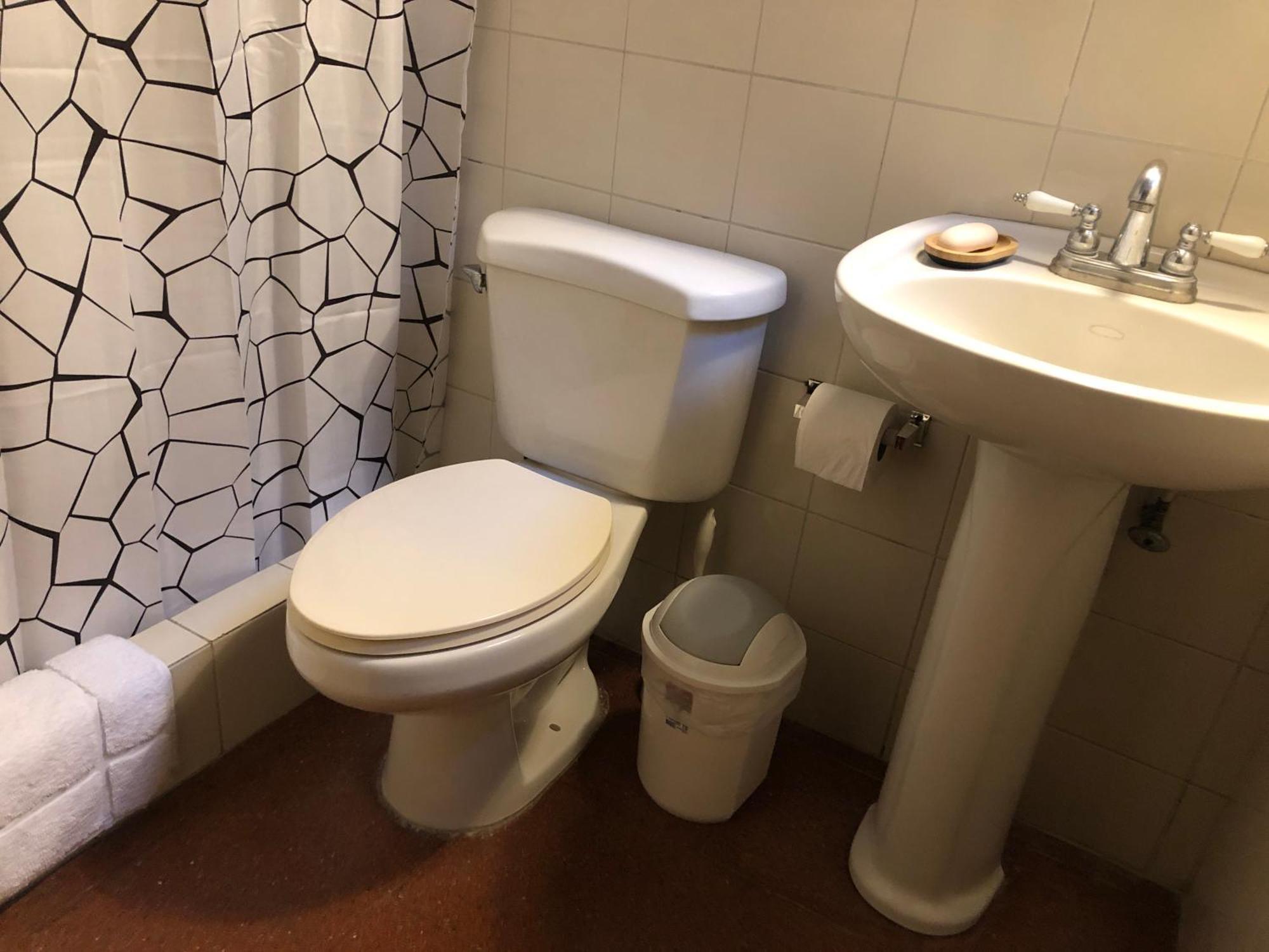 Double Room Private Bathroom