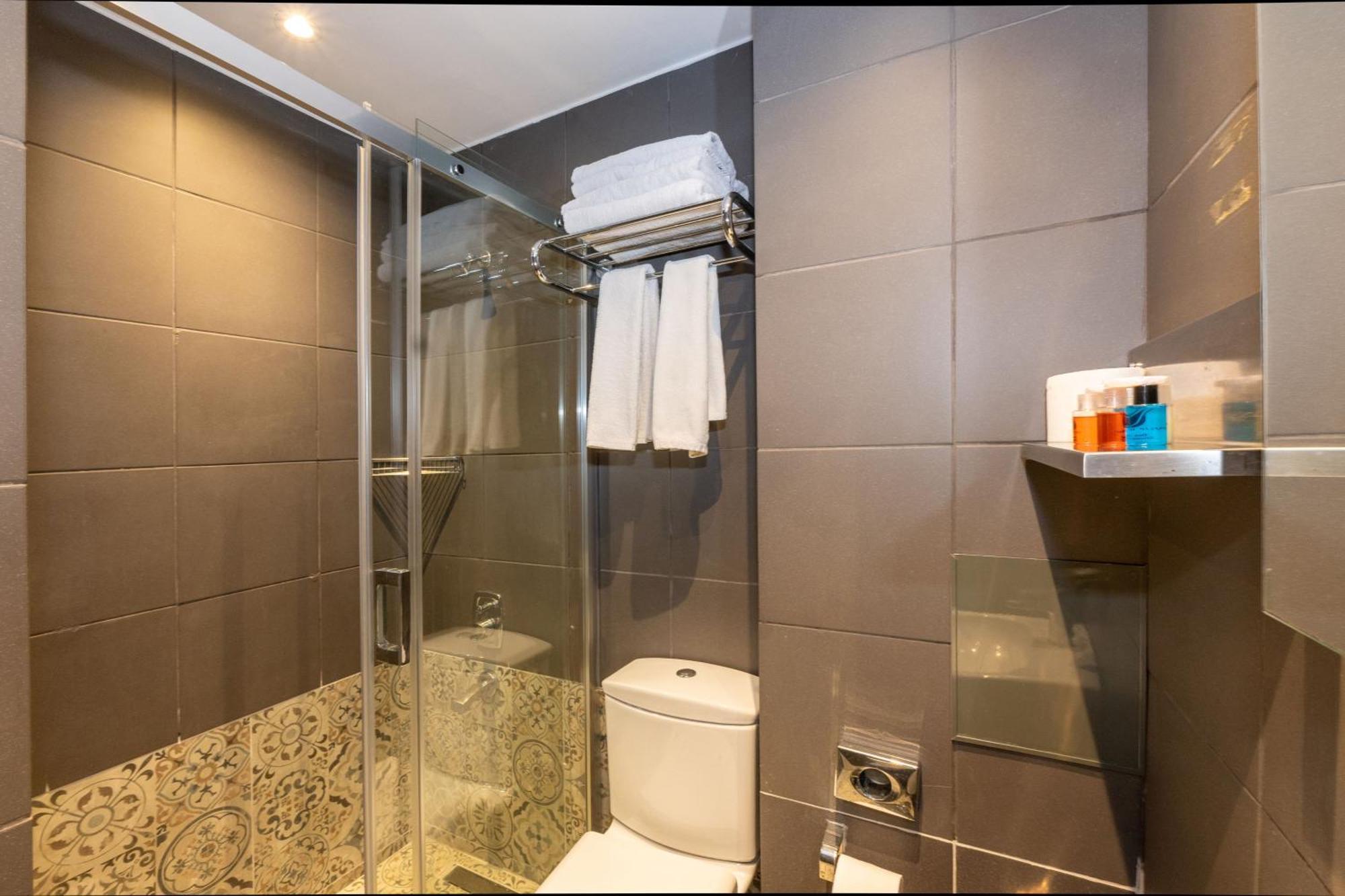 Economy Quadruple Room