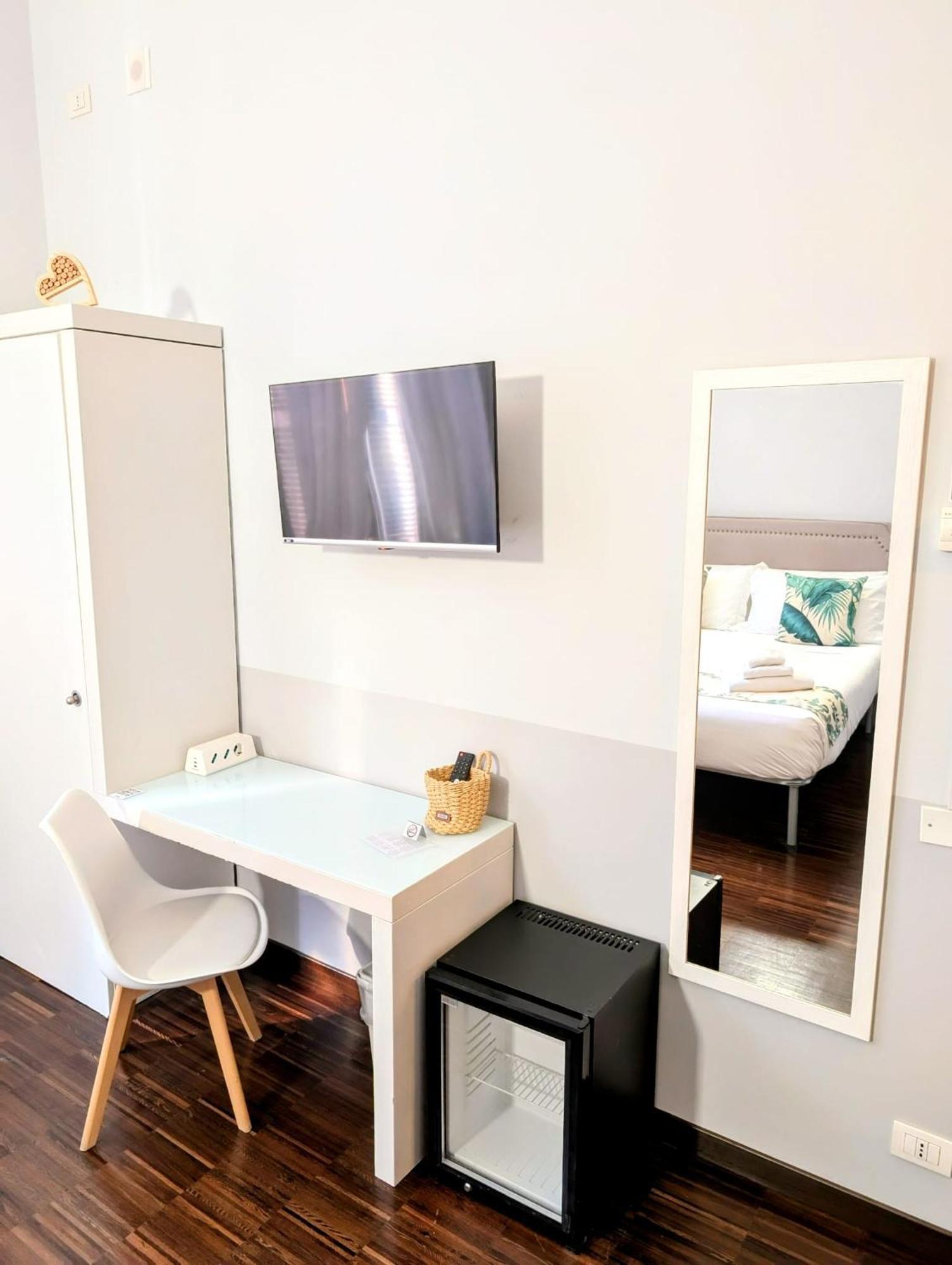 Double Room Private Bathroom
