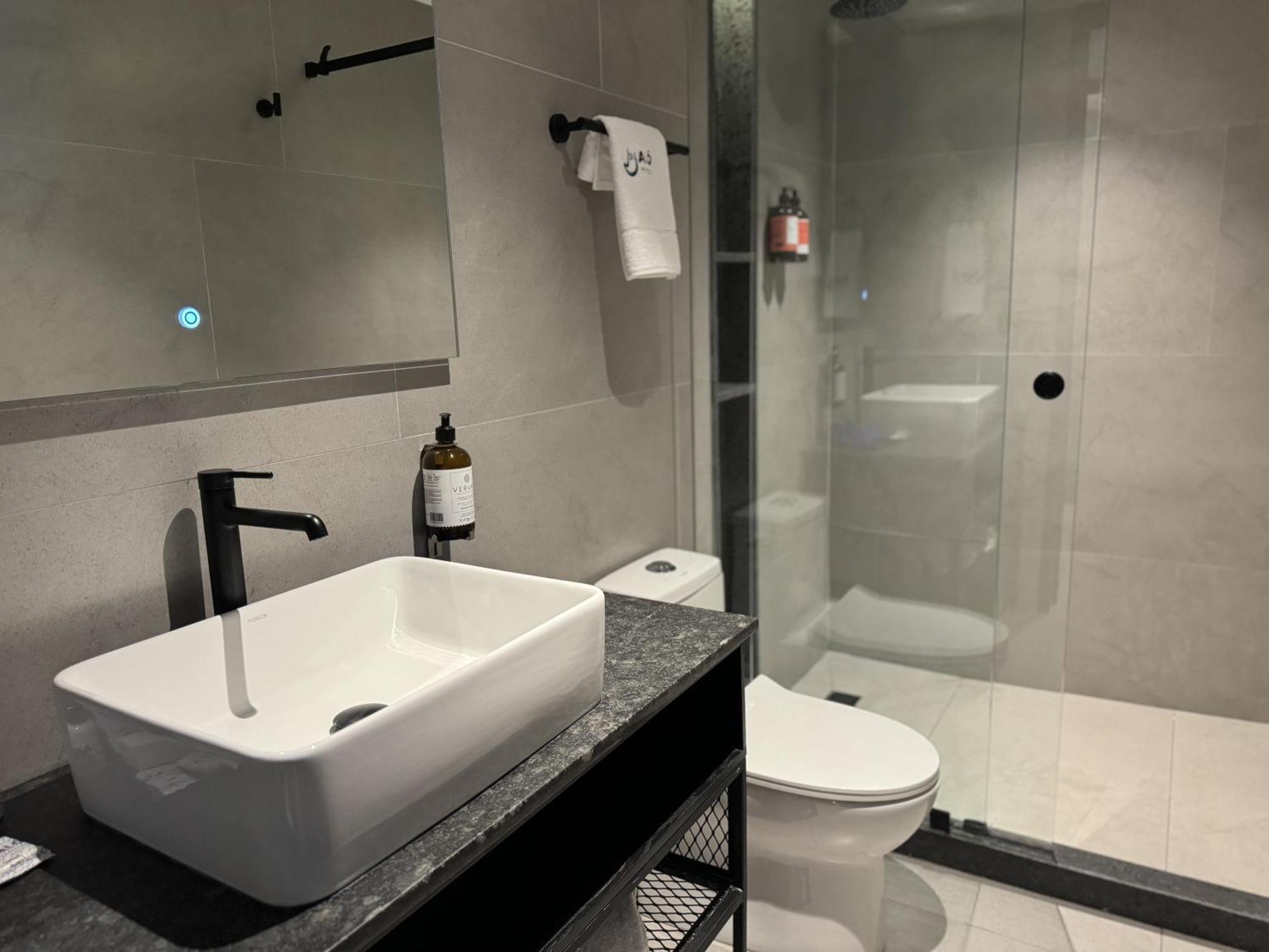 Standard Suite