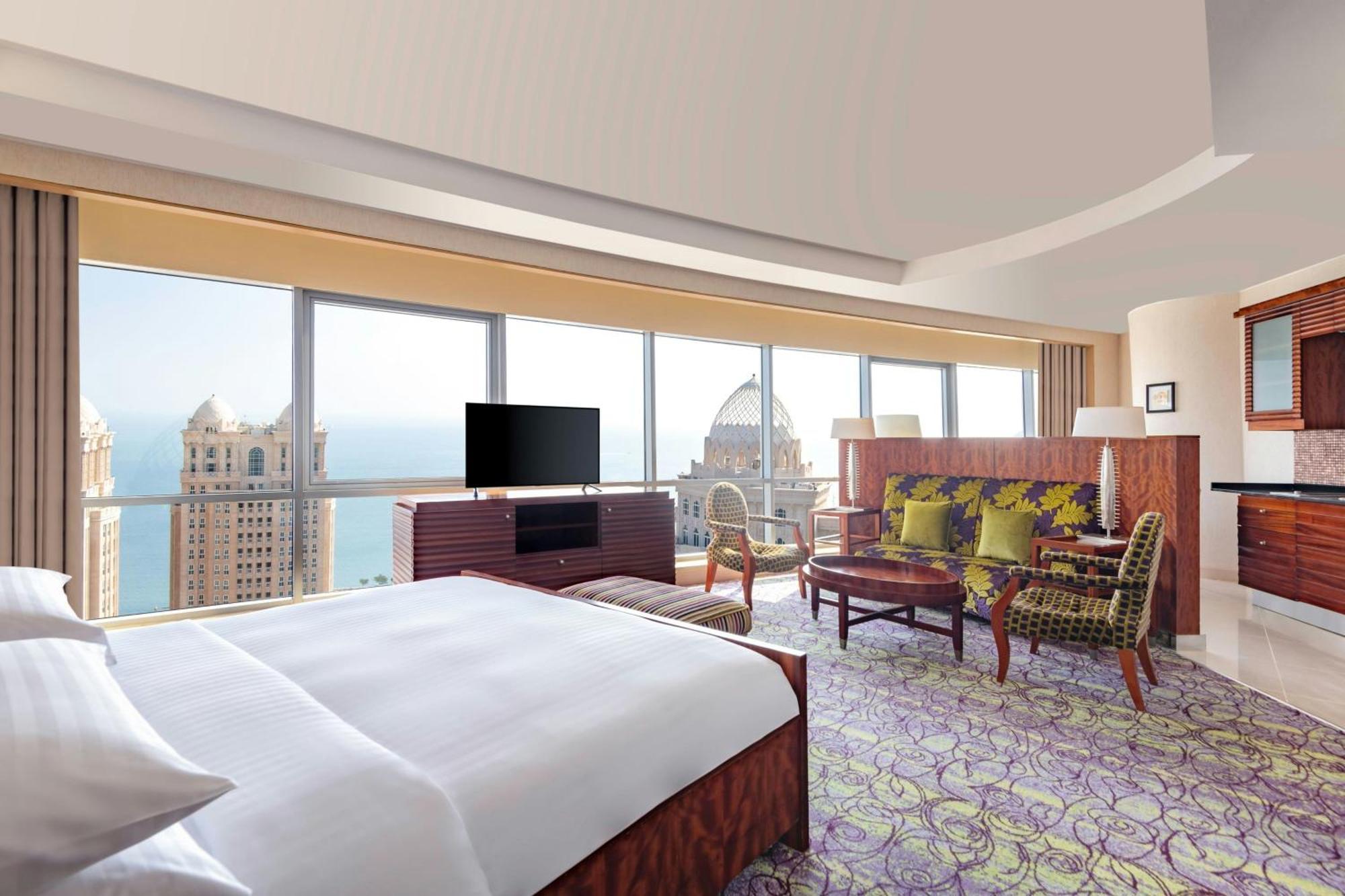 Junior King Suite Sea View Beach Access