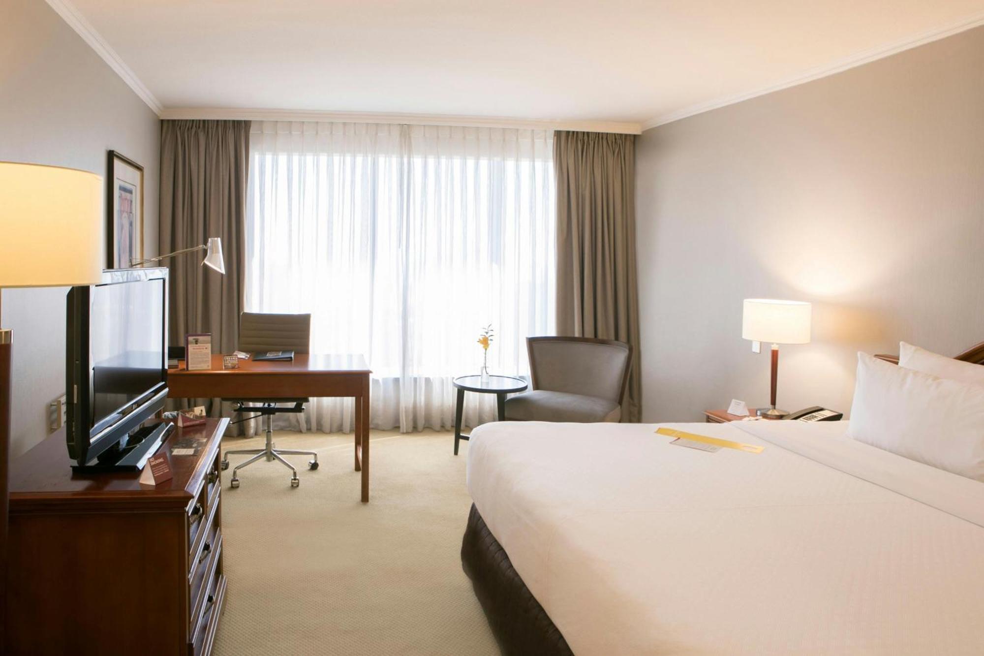 Classic King Room City View