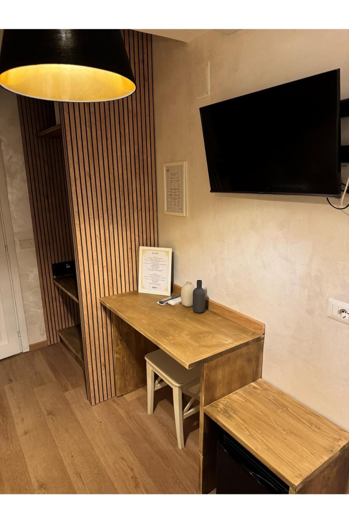 Large Single Room