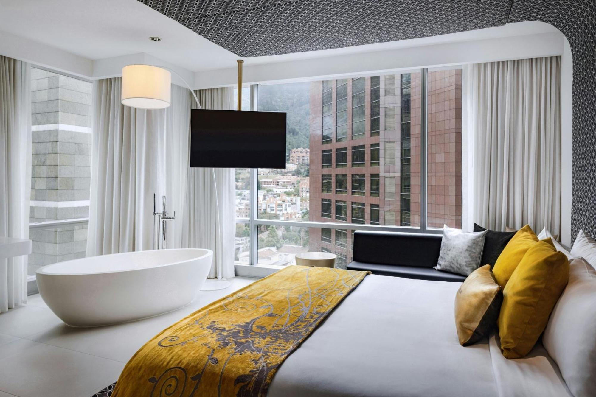 One-Bedroom Supreme Junior King Suite Loft